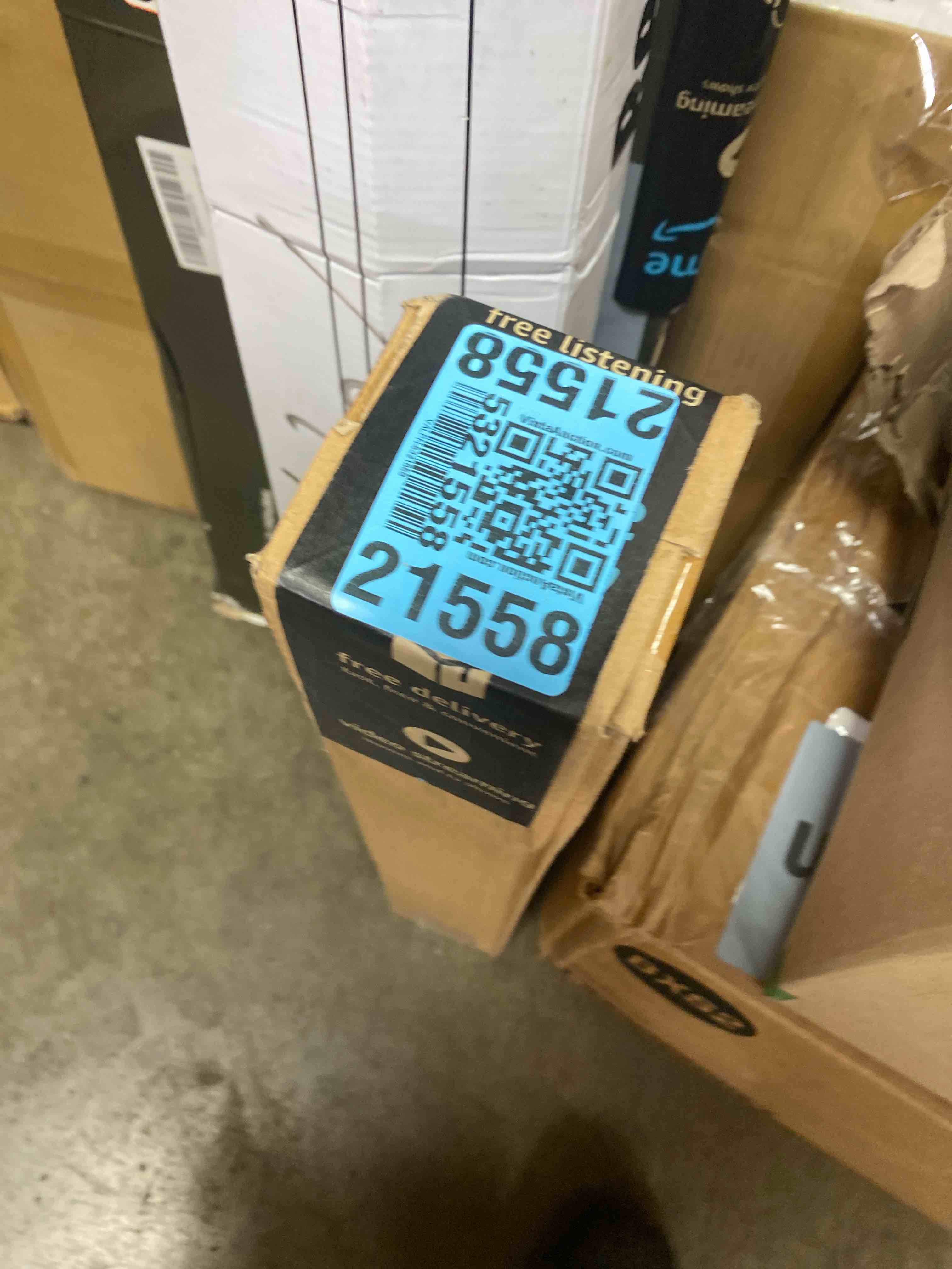 https://s3.amazonaws.com/lotting-images-prod/phillipi/TEA2226075_1755285954523.jpeg