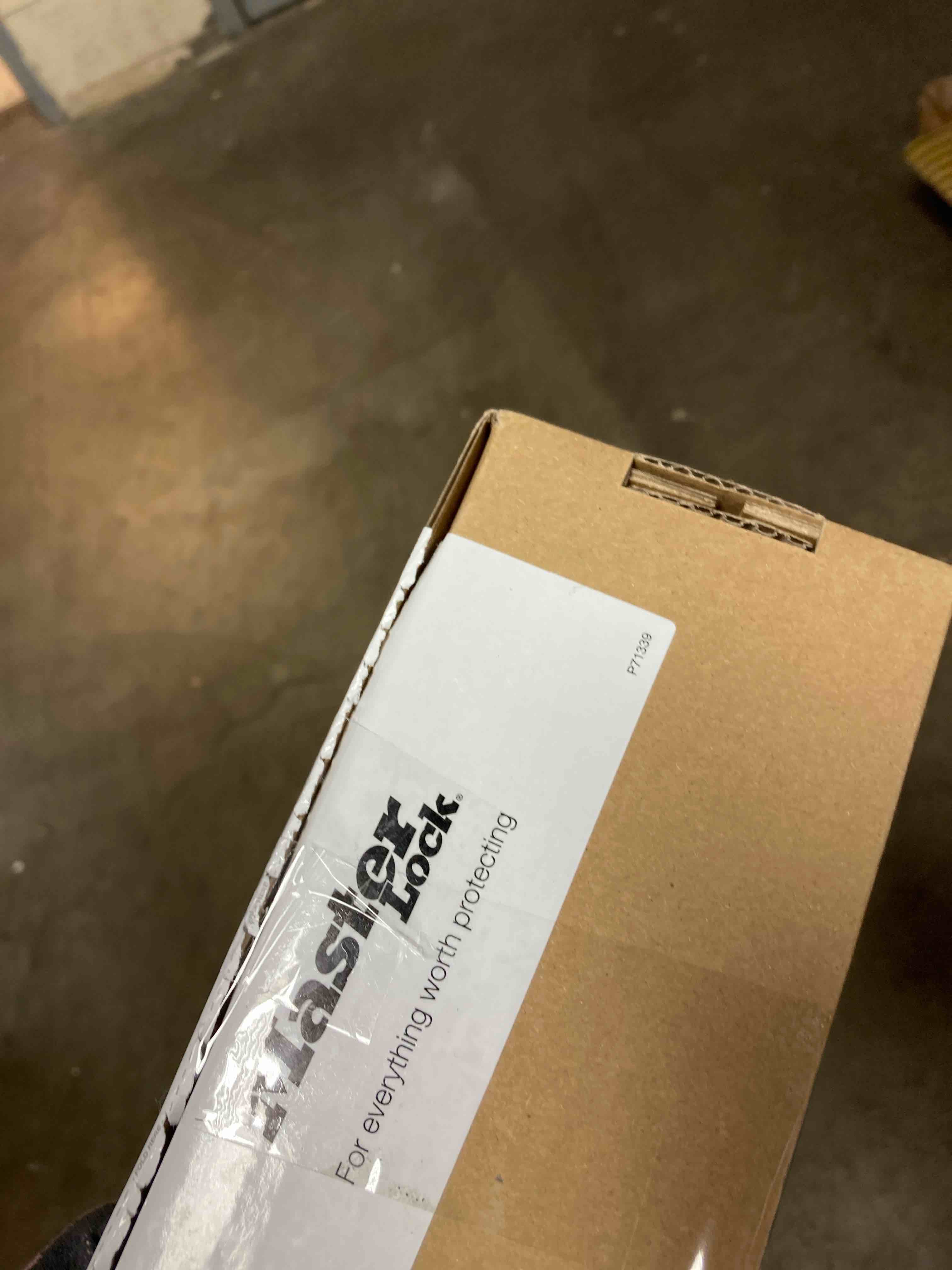 https://s3.amazonaws.com/lotting-images-prod/phillipi/TEA2226110_1757438671804.jpeg