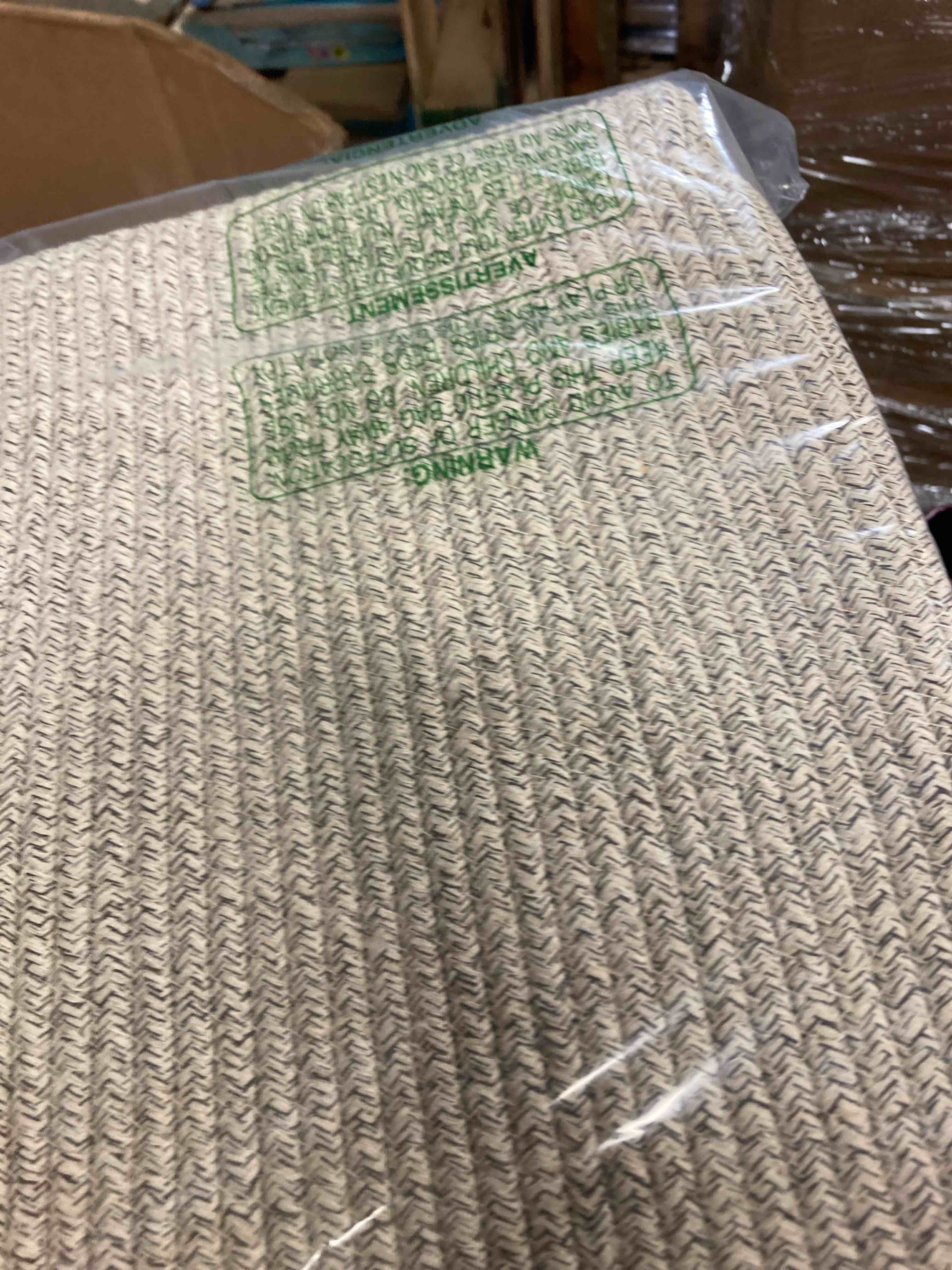 https://s3.amazonaws.com/lotting-images-prod/phillipi/TEA2226119_1757439474586.jpeg