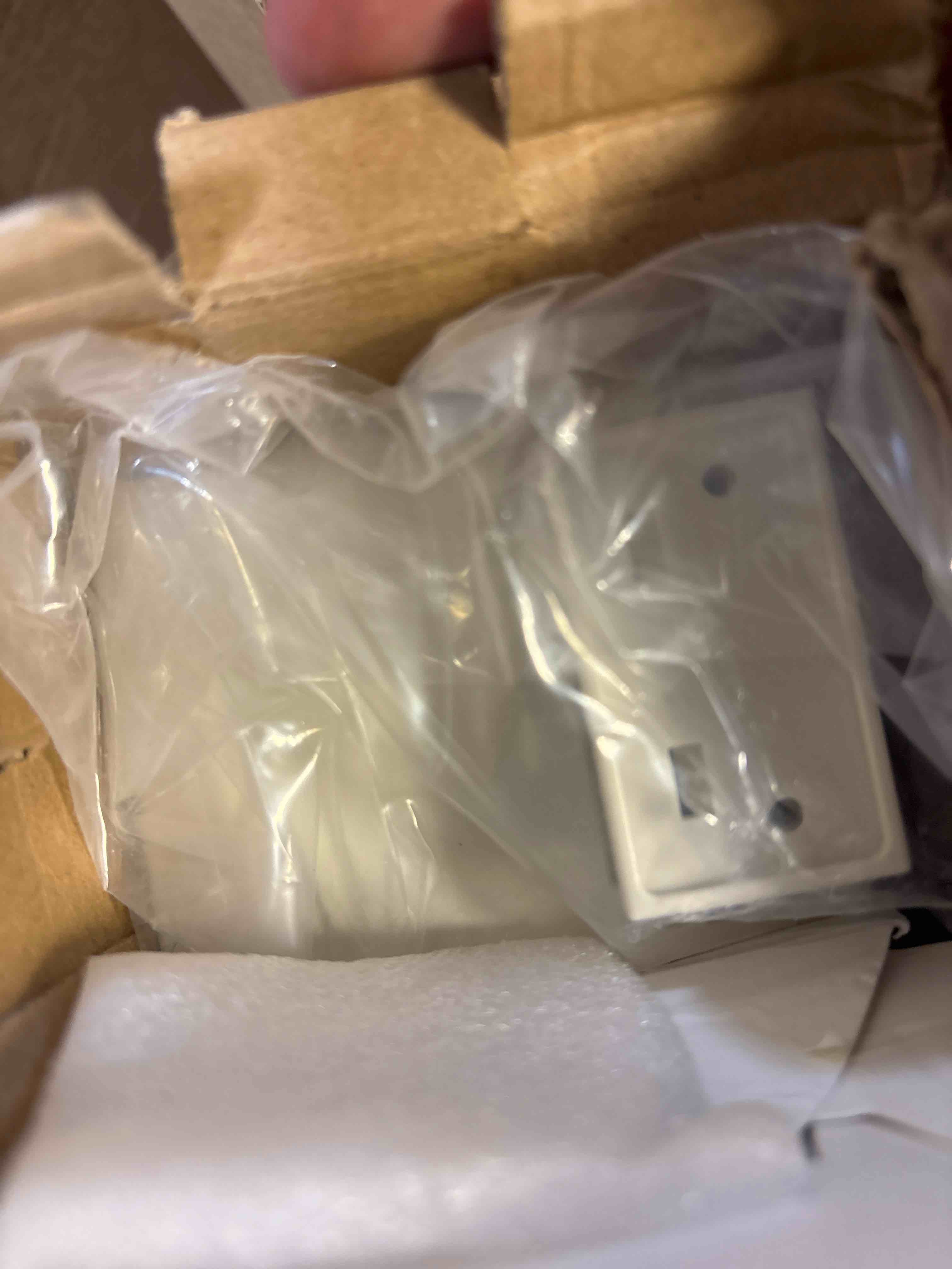 https://s3.amazonaws.com/lotting-images-prod/phillipi/TEA2226193_1759425482668.jpeg