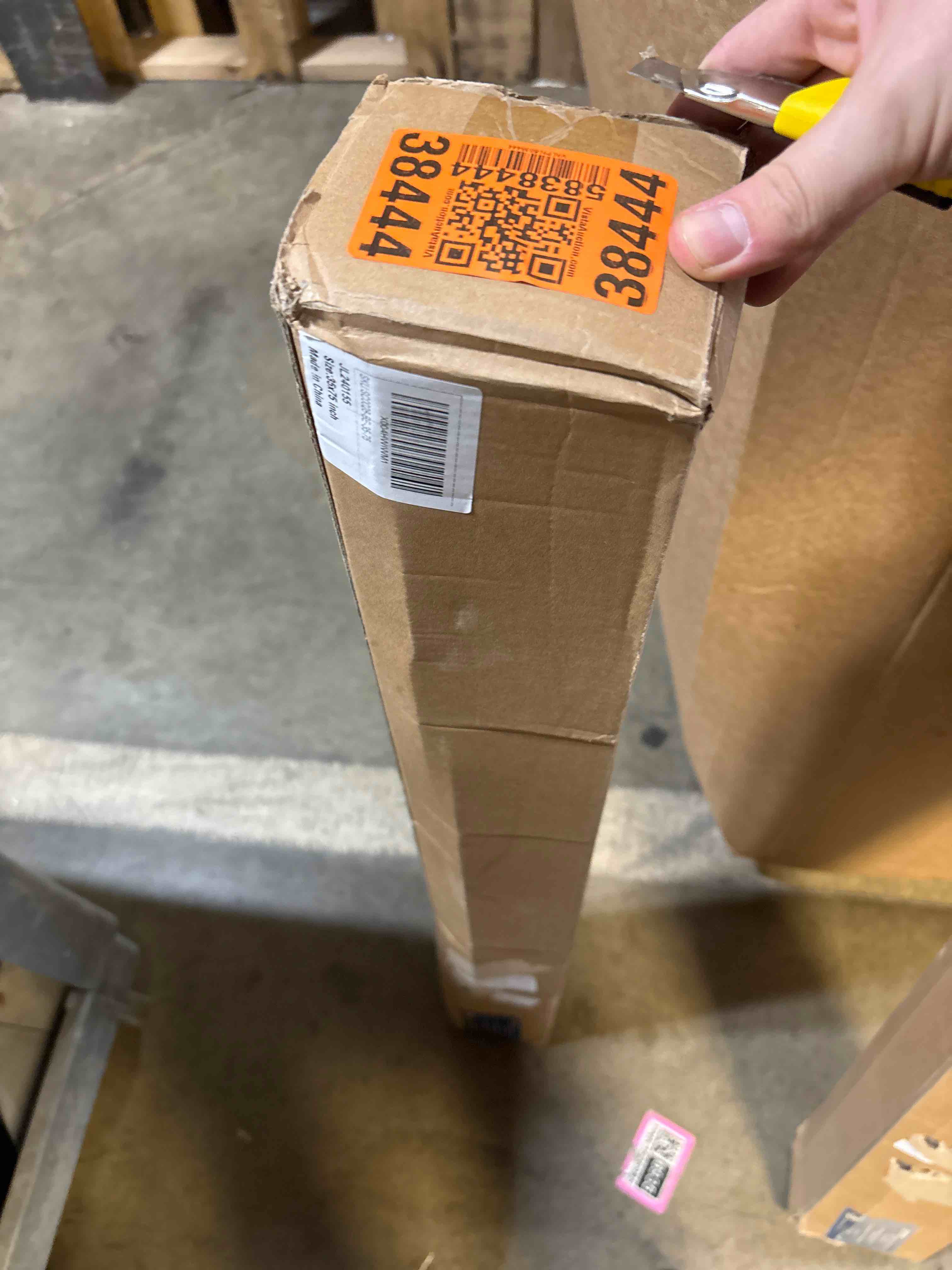https://s3.amazonaws.com/lotting-images-prod/phillipi/TEA2226193_1759425498243.jpeg