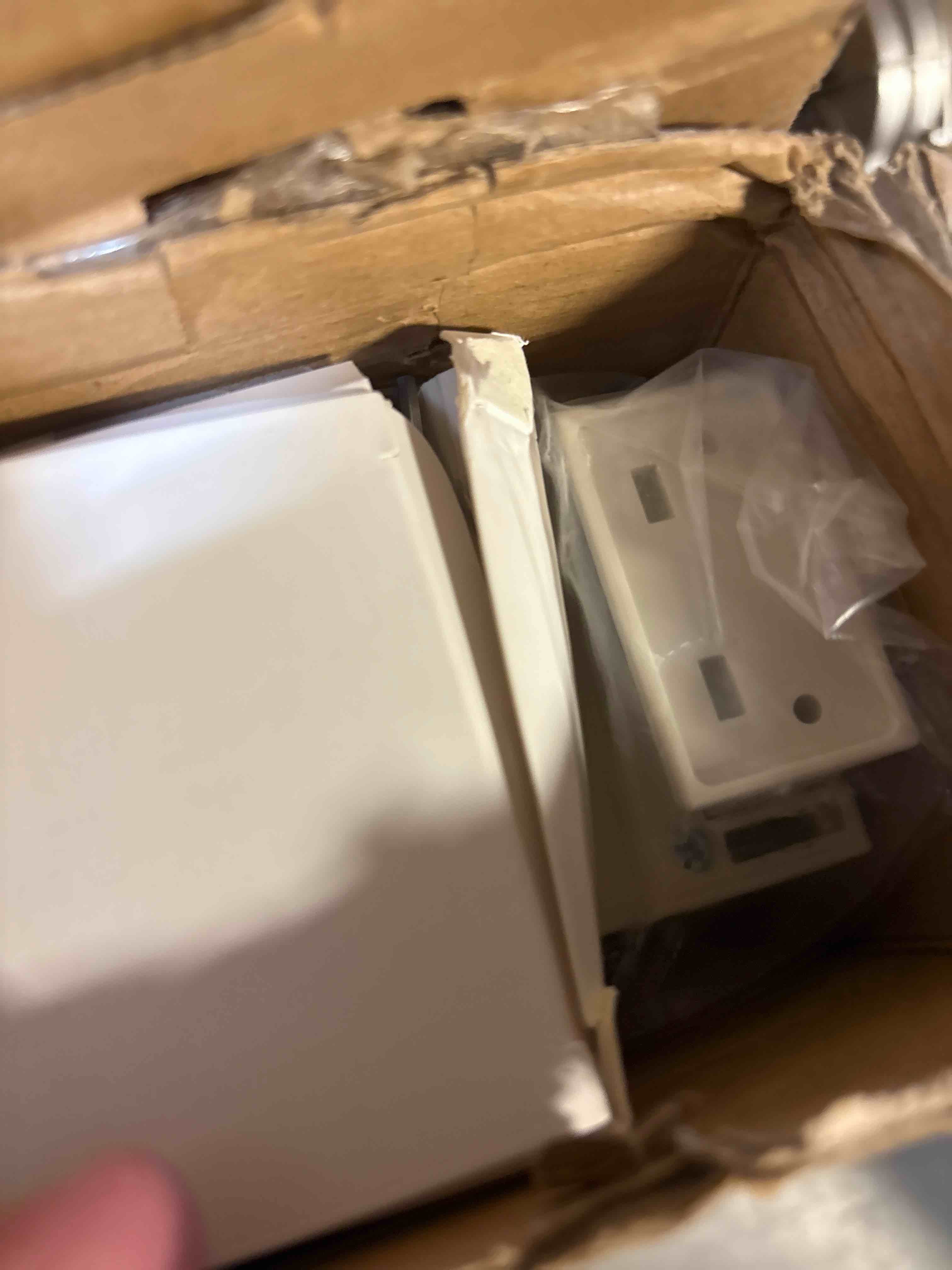 https://s3.amazonaws.com/lotting-images-prod/phillipi/TEA2226194_1759425662686.jpeg