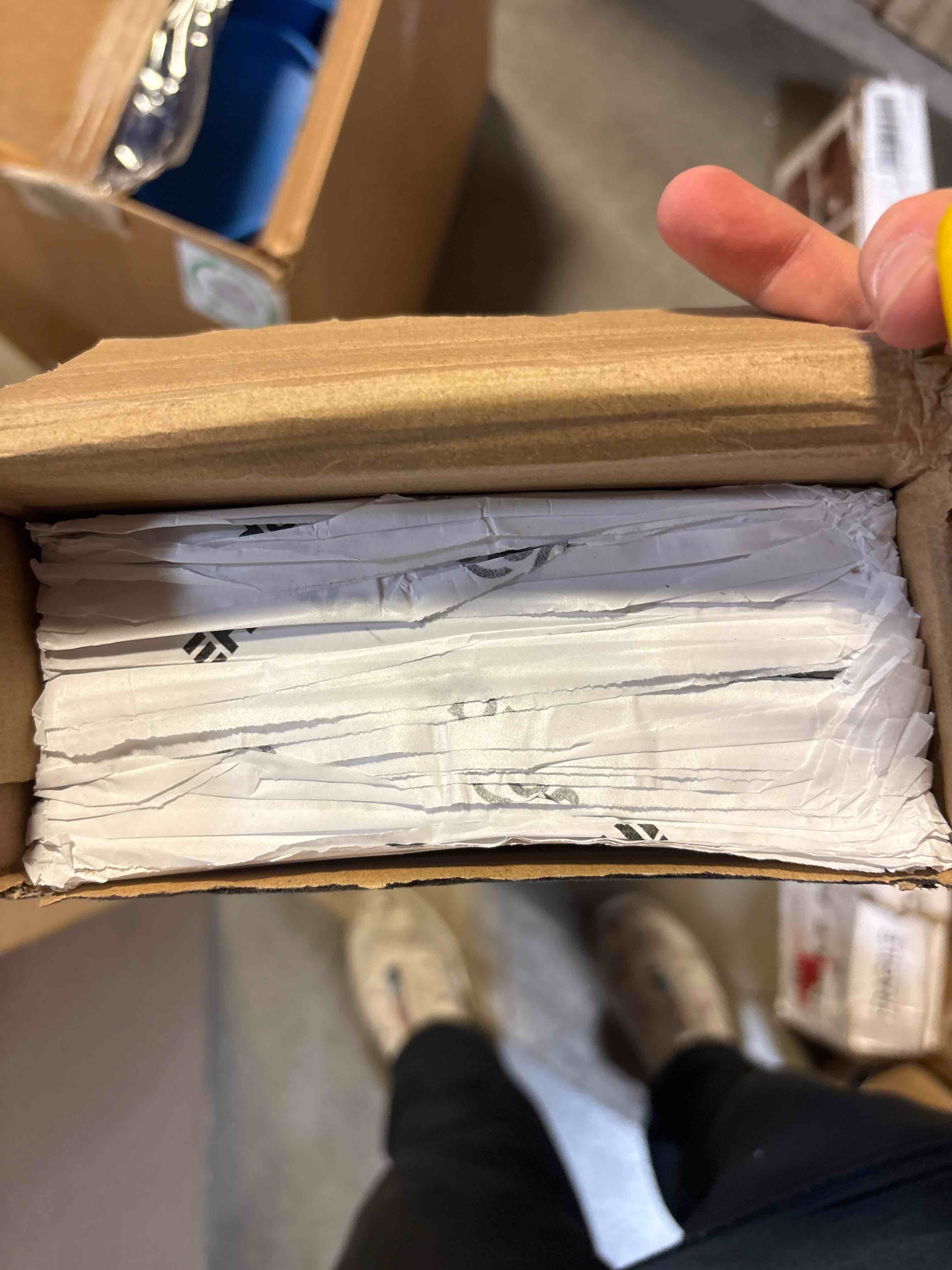 https://s3.amazonaws.com/lotting-images-prod/phillipi/TEA2226203_1759431561175.jpeg