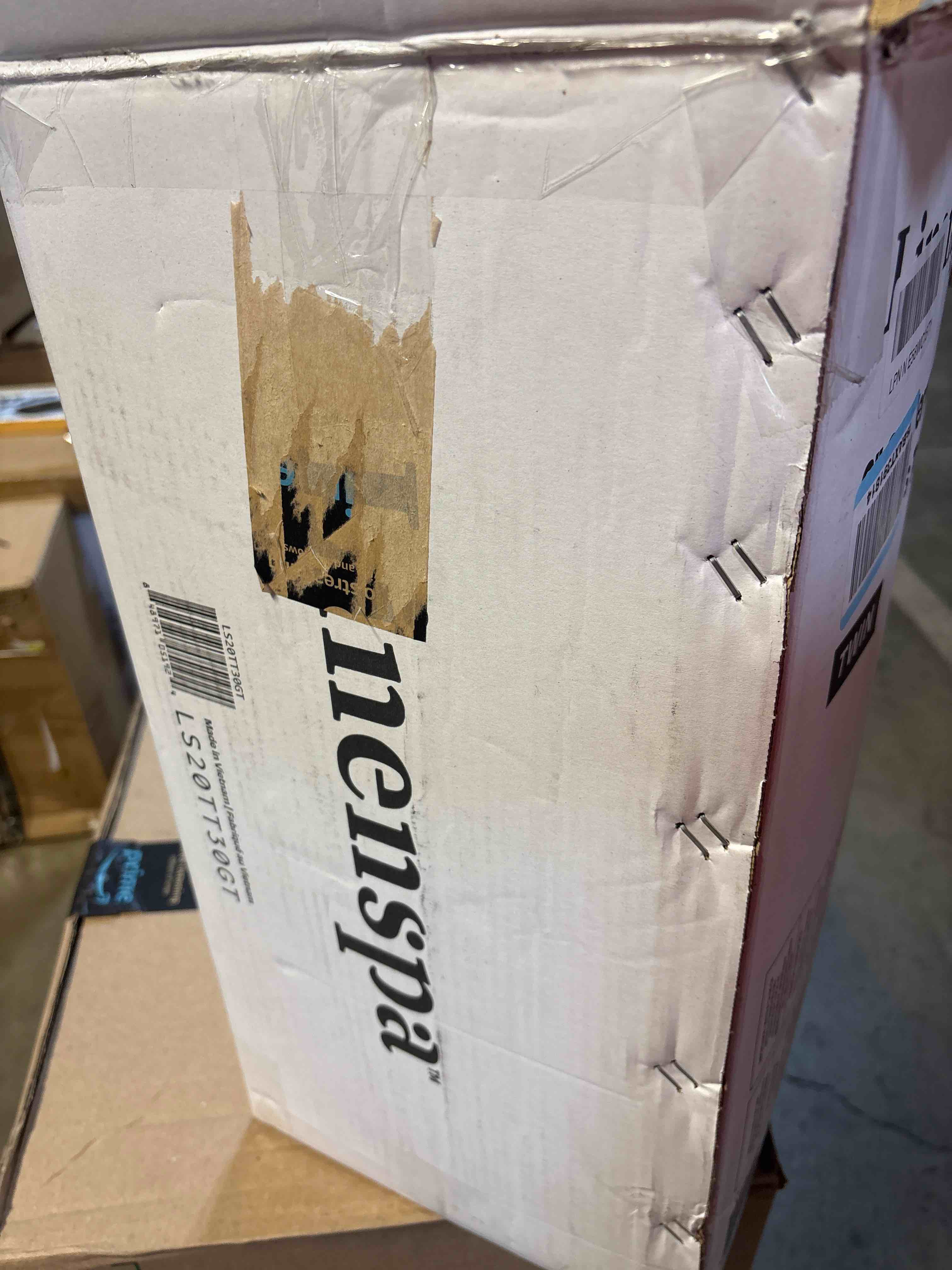 https://s3.amazonaws.com/lotting-images-prod/phillipi/TEA2226219_1759500883304.jpeg