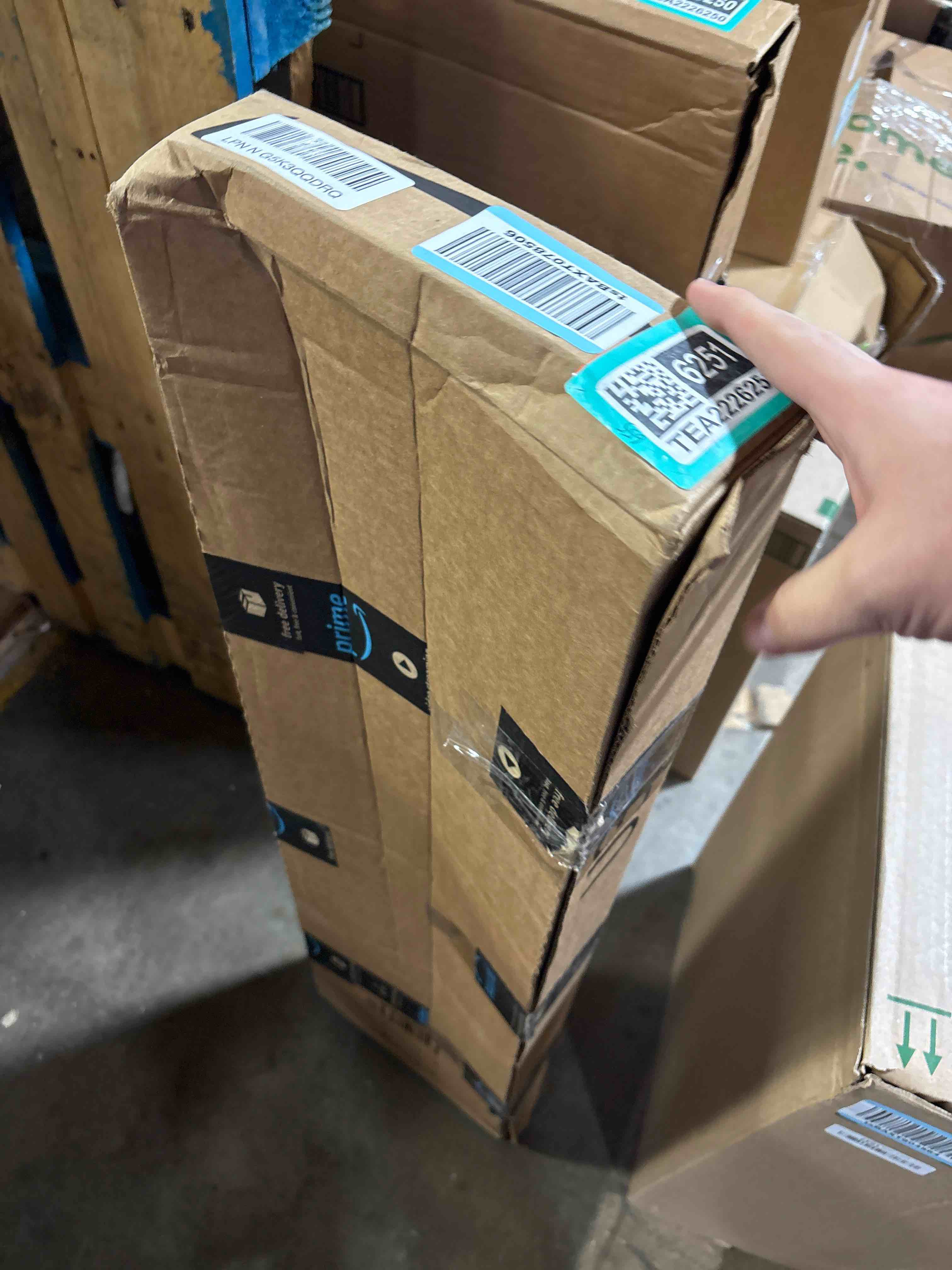 https://s3.amazonaws.com/lotting-images-prod/phillipi/TEA2226251_1760106909436.jpeg