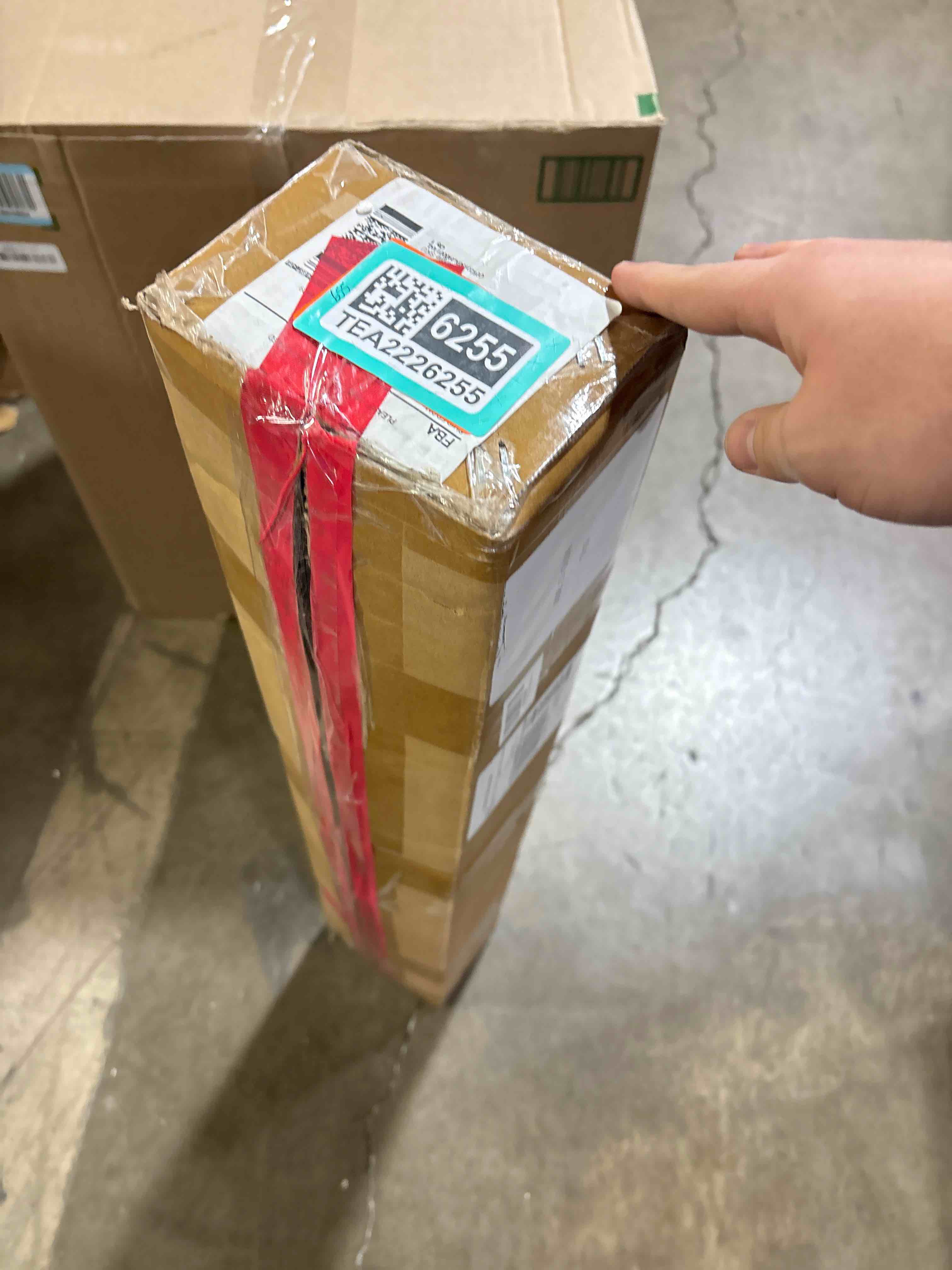 https://s3.amazonaws.com/lotting-images-prod/phillipi/TEA2226255_1760108692477.jpeg