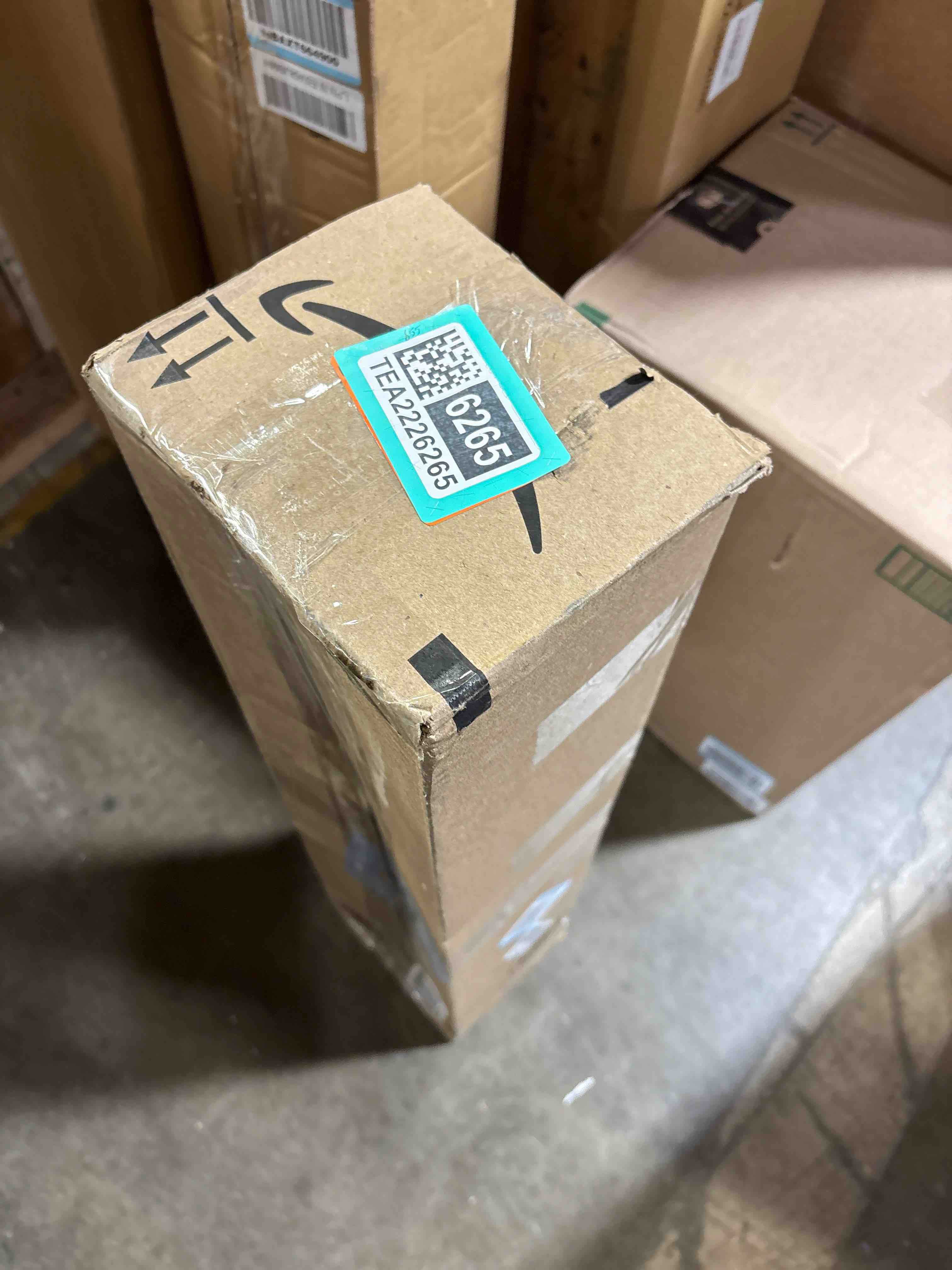 https://s3.amazonaws.com/lotting-images-prod/phillipi/TEA2226265_1760110793180.jpeg