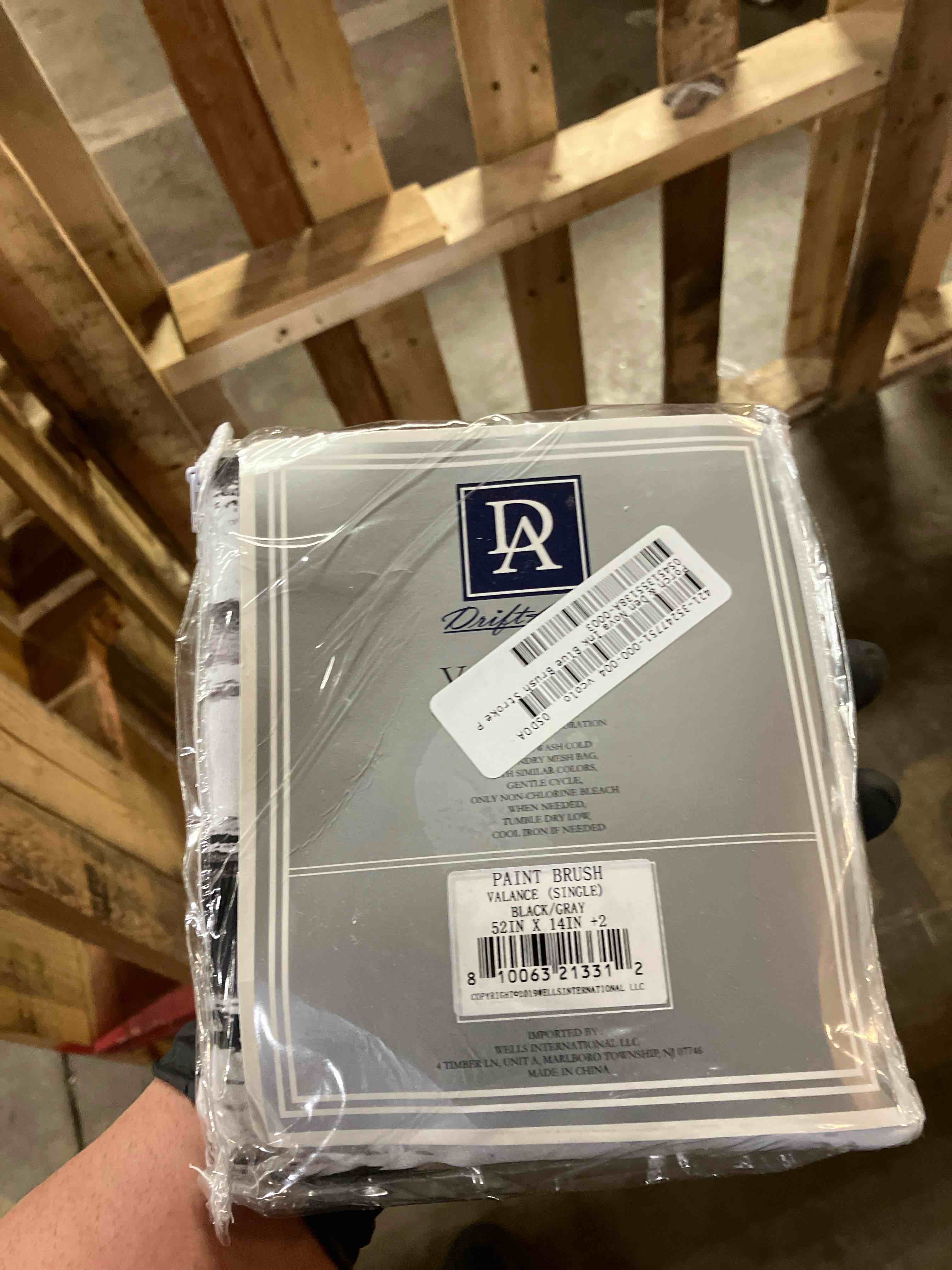 https://s3.amazonaws.com/lotting-images-prod/phillipi/TEA2227396_1743521829796.jpeg