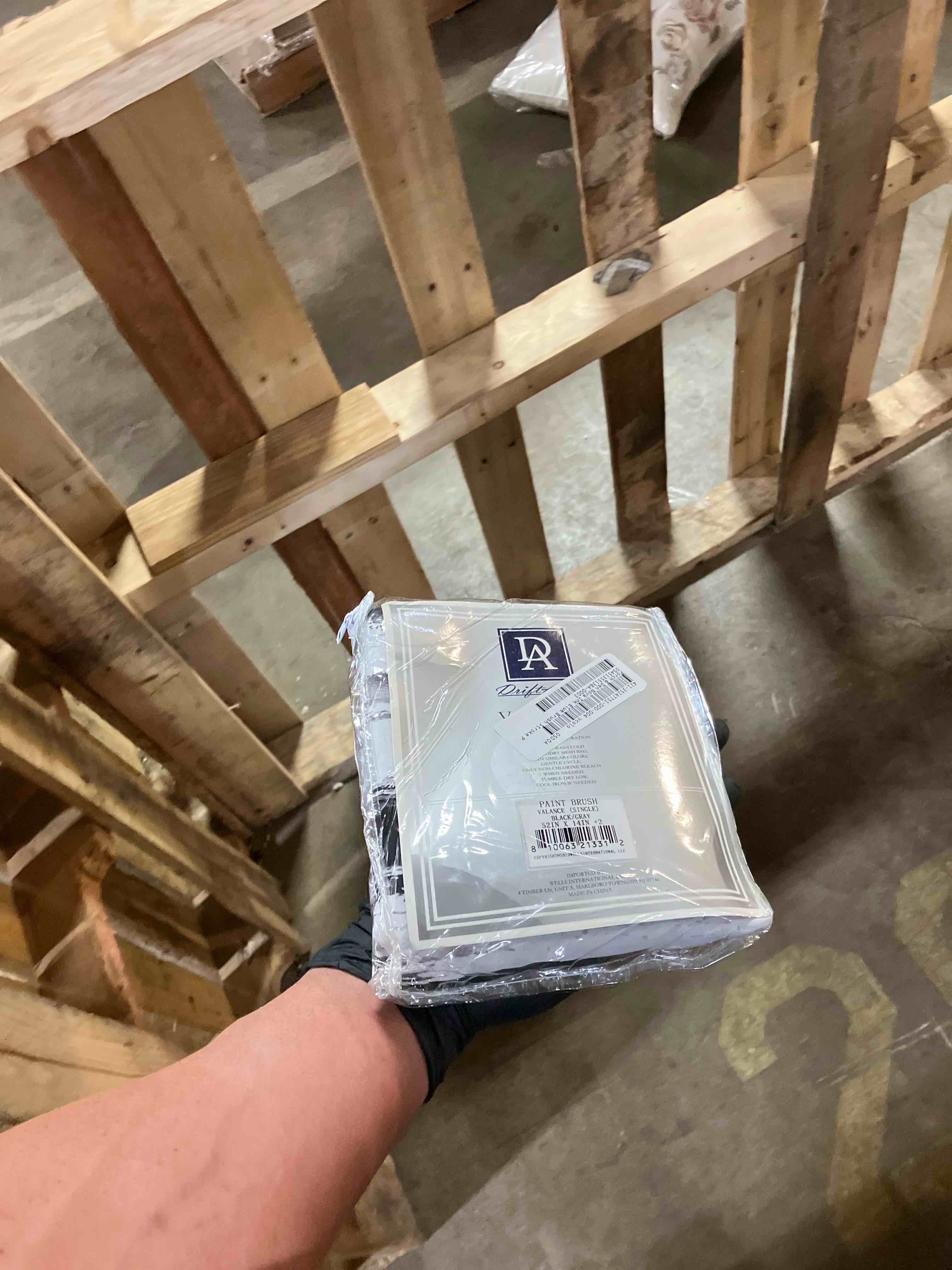 https://s3.amazonaws.com/lotting-images-prod/phillipi/TEA2227396_1743521830968.jpeg