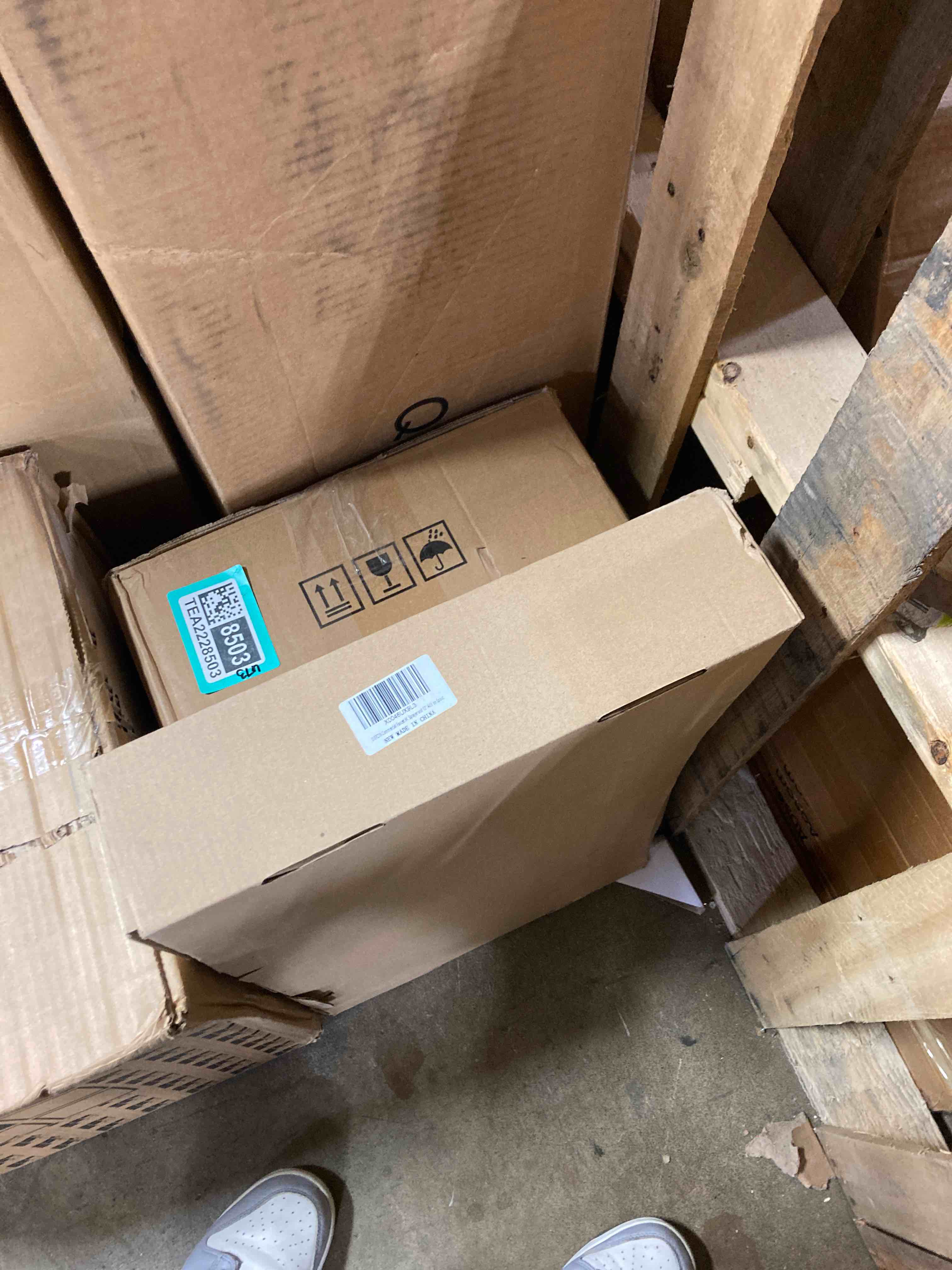 https://s3.amazonaws.com/lotting-images-prod/phillipi/TEA2228501_1746118241221.jpeg