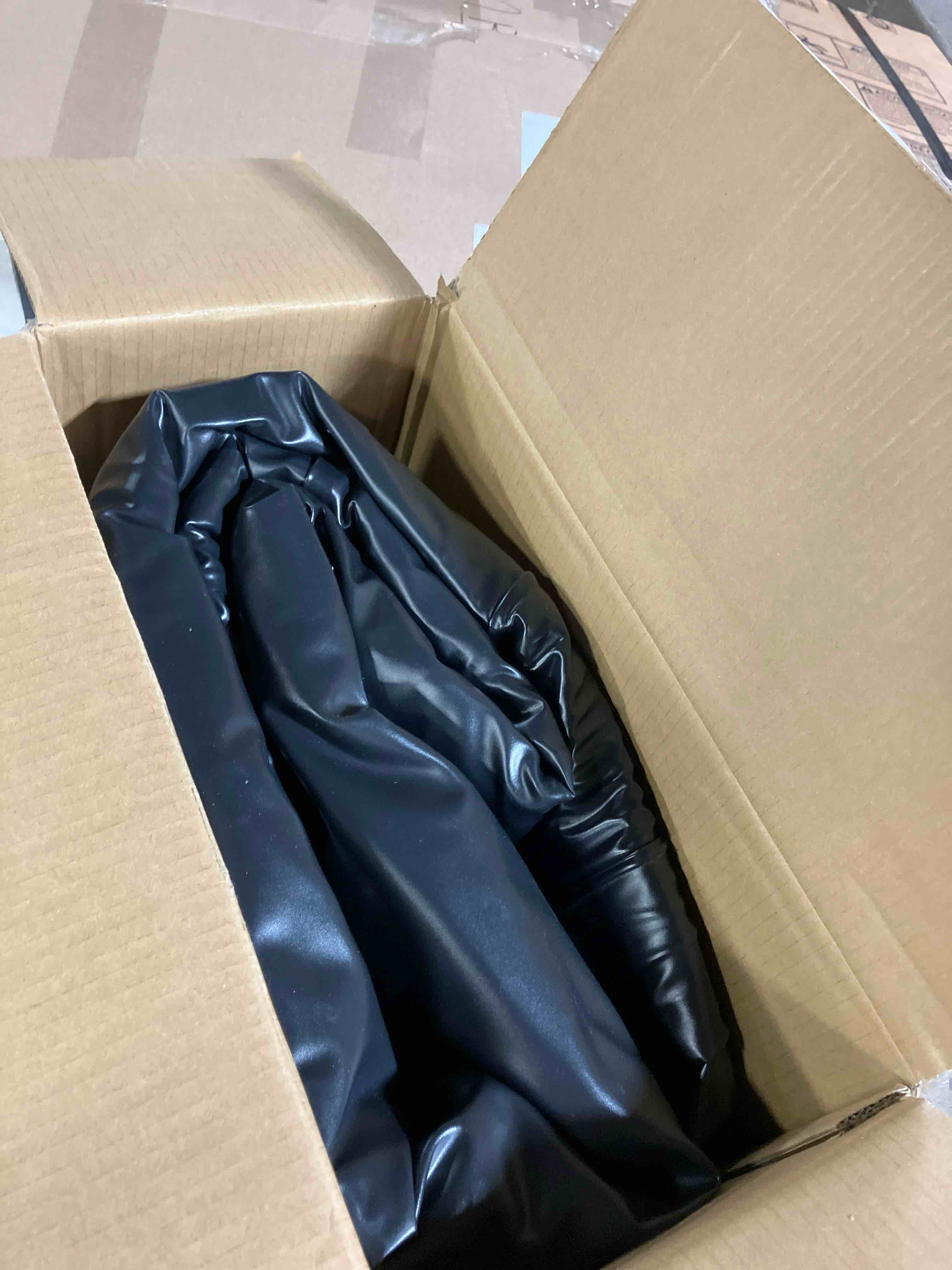 https://s3.amazonaws.com/lotting-images-prod/phillipi/TEA2229221_1749216041550.jpeg