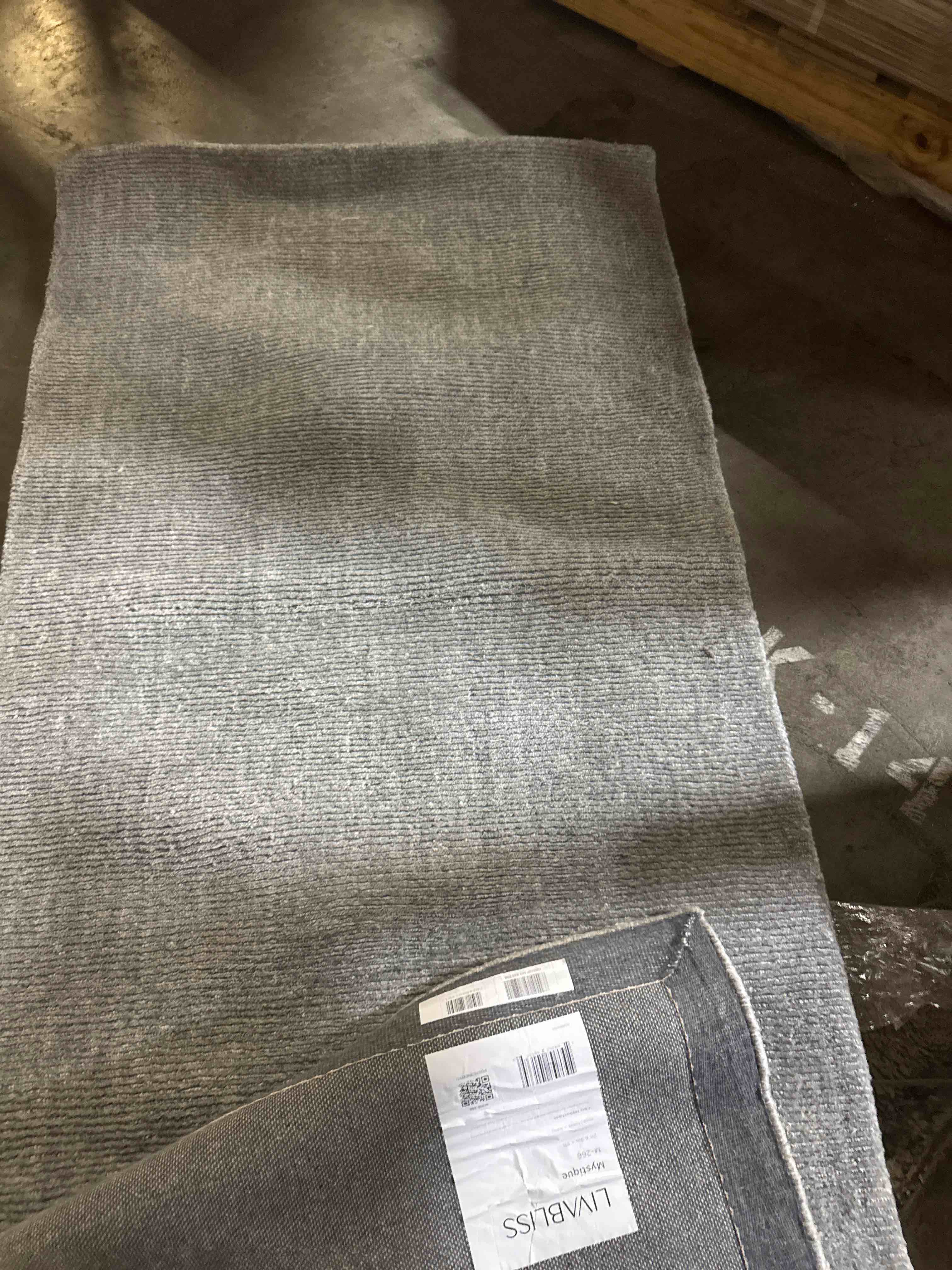 https://s3.amazonaws.com/lotting-images-prod/phillipi/TEA2229899_1752669927455.jpeg