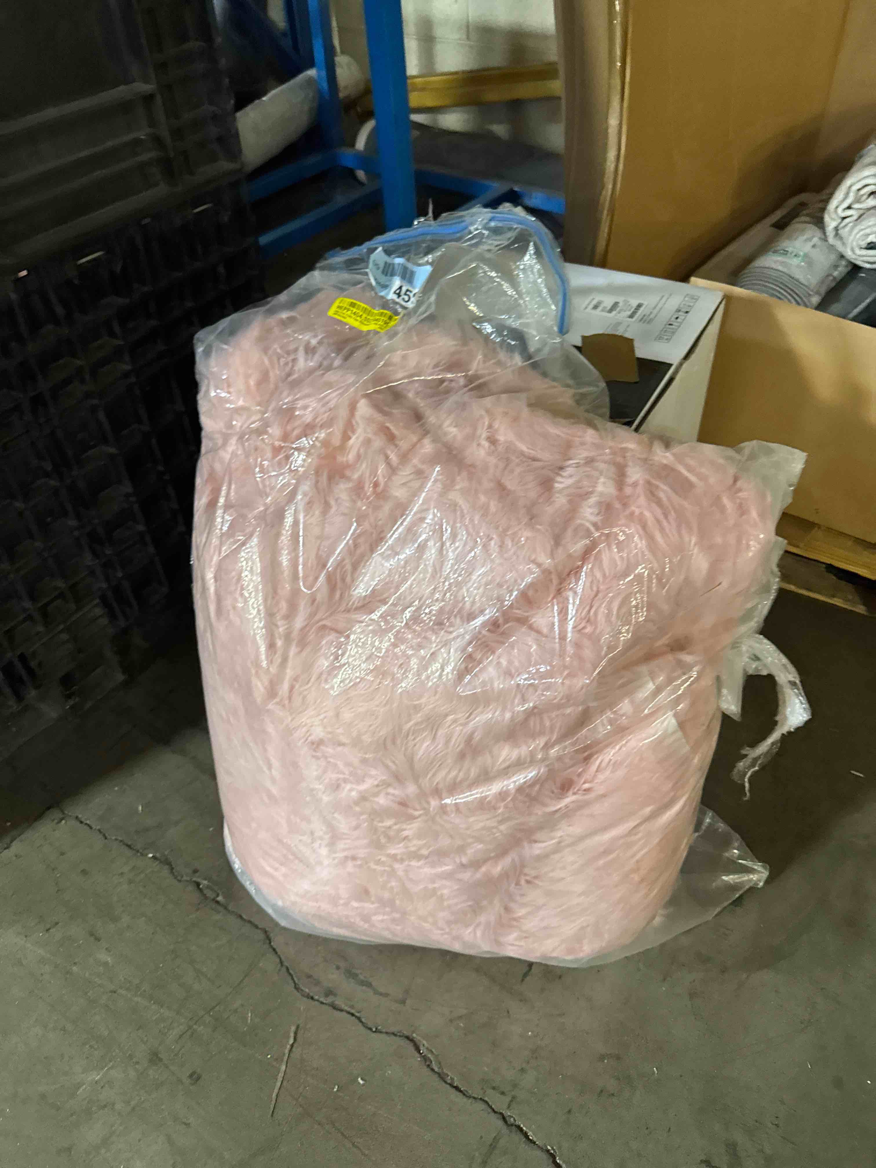 https://s3.amazonaws.com/lotting-images-prod/phillipi/TEA2229914_1752673491179.jpeg