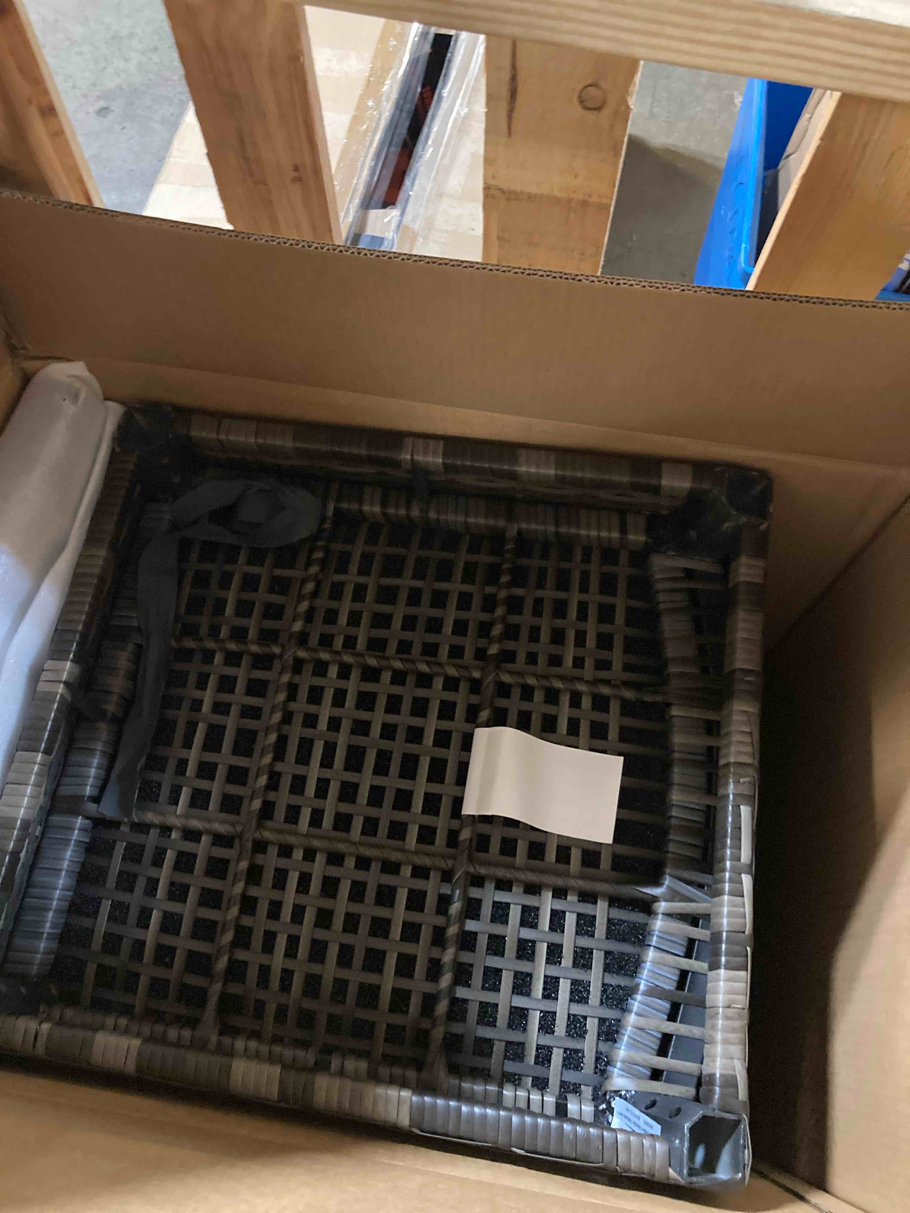 https://s3.amazonaws.com/lotting-images-prod/phillipi/TEA2229928_1755872716130.jpeg