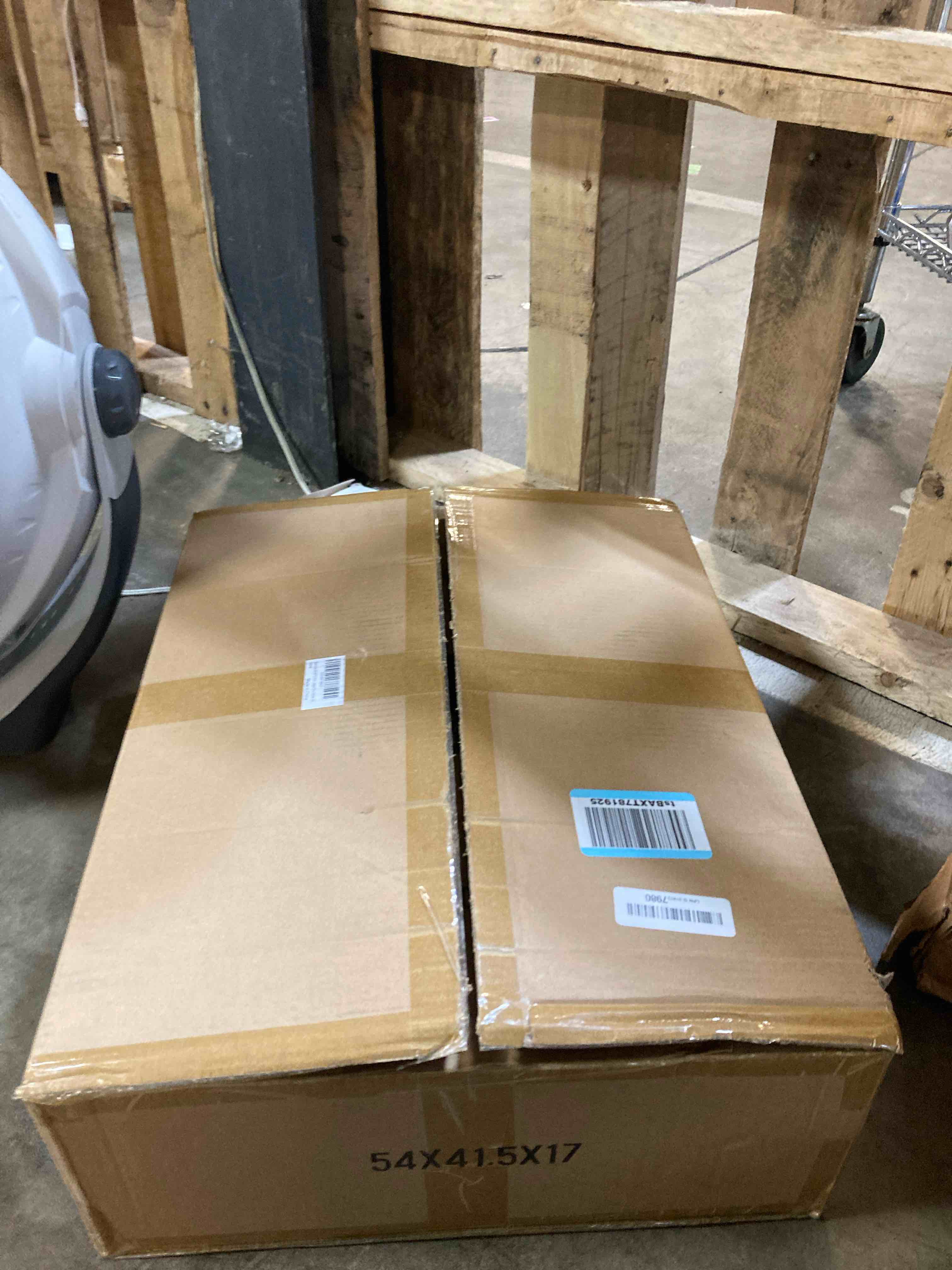 https://s3.amazonaws.com/lotting-images-prod/phillipi/TEA2229932_1755874157922.jpeg