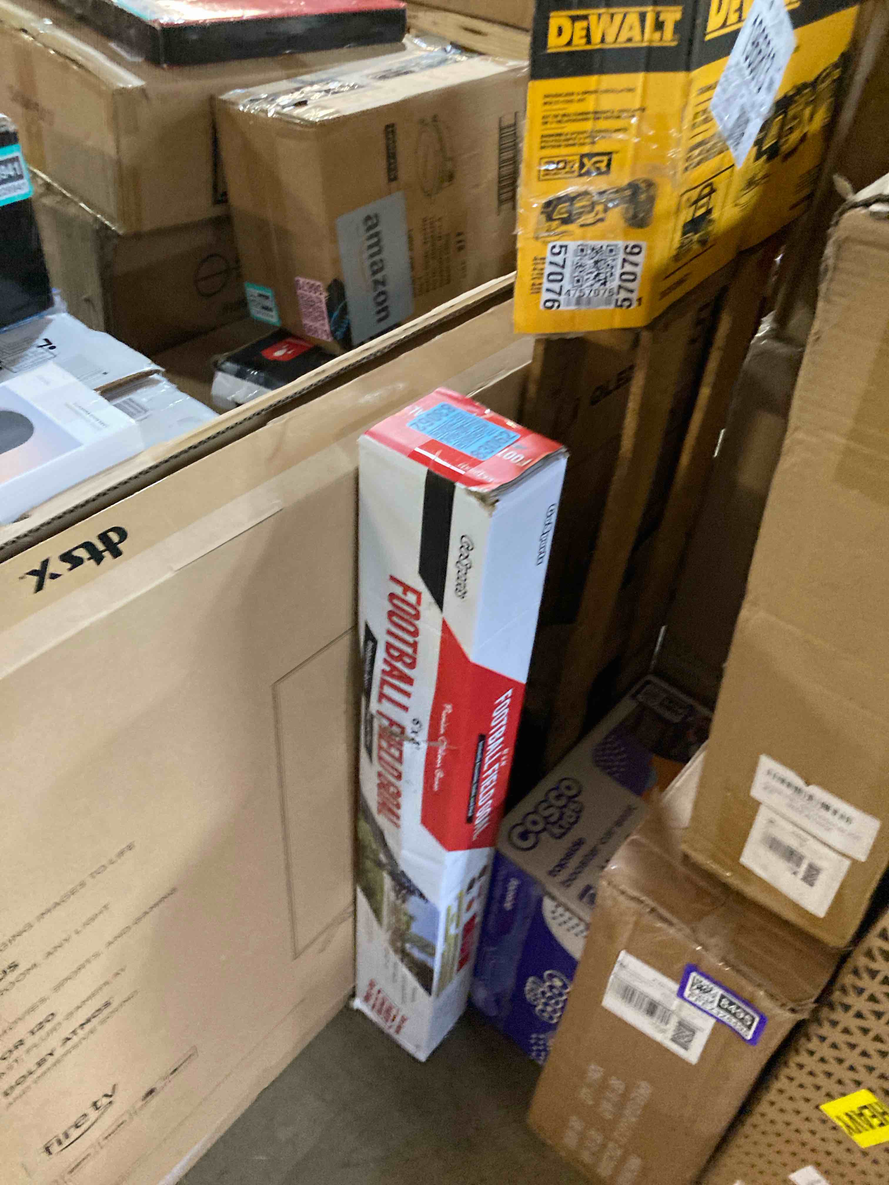 https://s3.amazonaws.com/lotting-images-prod/phillipi/TEA2229942_1755878194665.jpeg