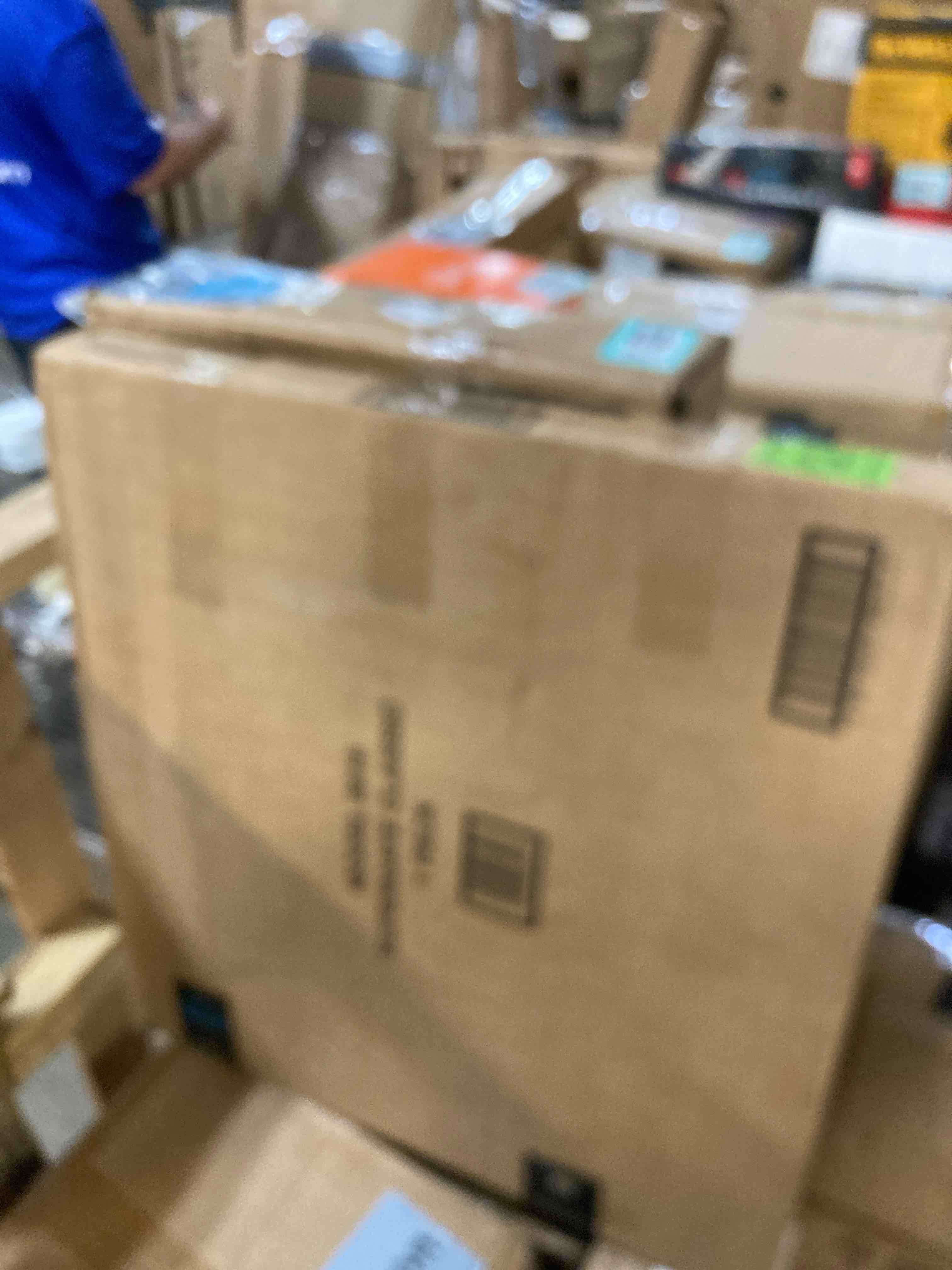 https://s3.amazonaws.com/lotting-images-prod/phillipi/TEA2229949_1755880809253.jpeg