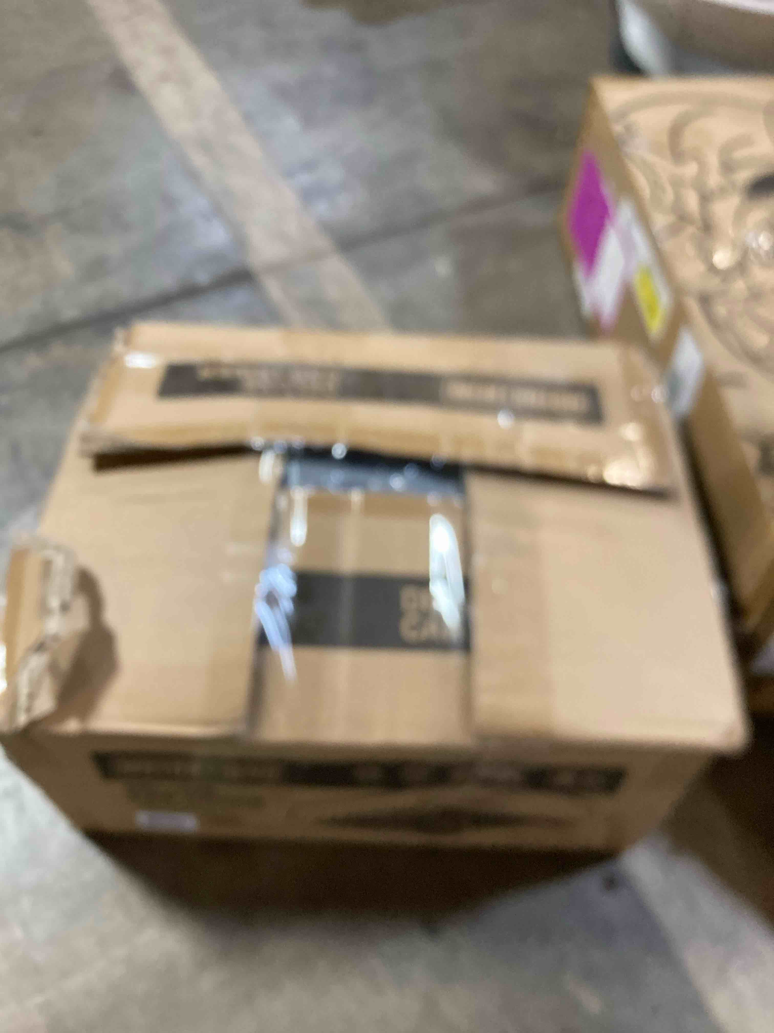 https://s3.amazonaws.com/lotting-images-prod/phillipi/TEA2229950_1755880877516.jpeg