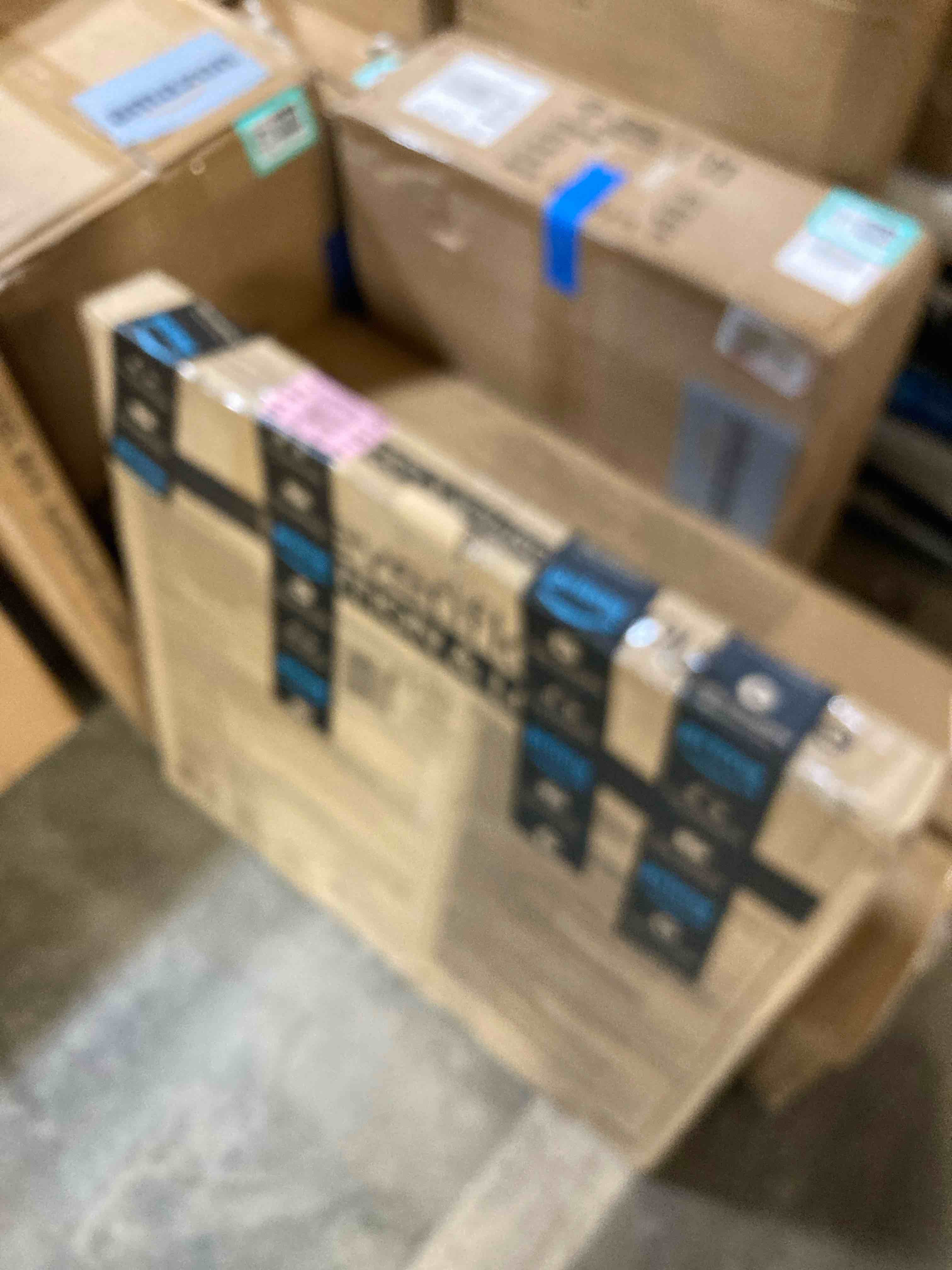 https://s3.amazonaws.com/lotting-images-prod/phillipi/TEA2229951_1755880936867.jpeg