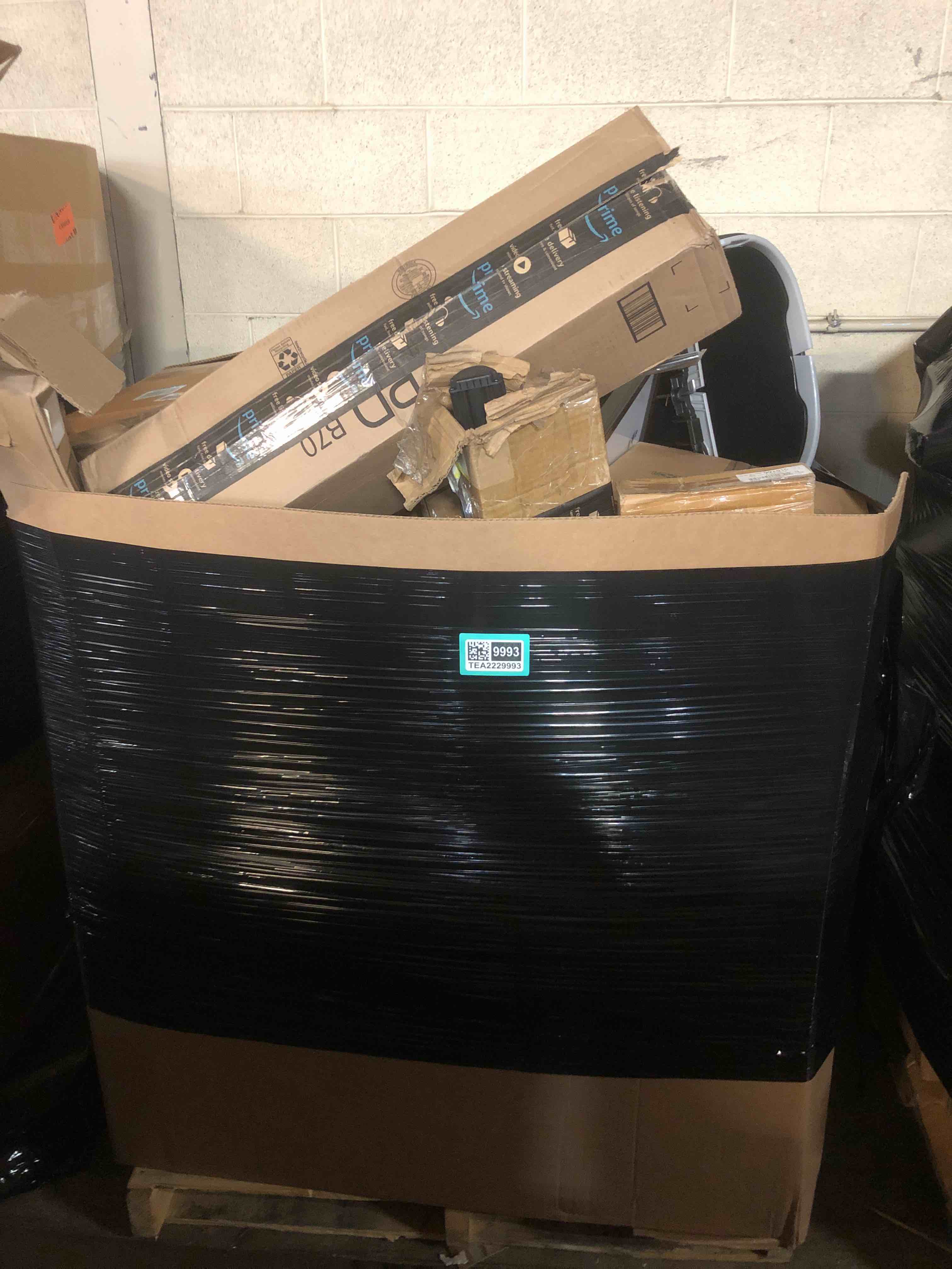 https://s3.amazonaws.com/lotting-images-prod/phillipi/TEA2229993_1757017390754.jpeg