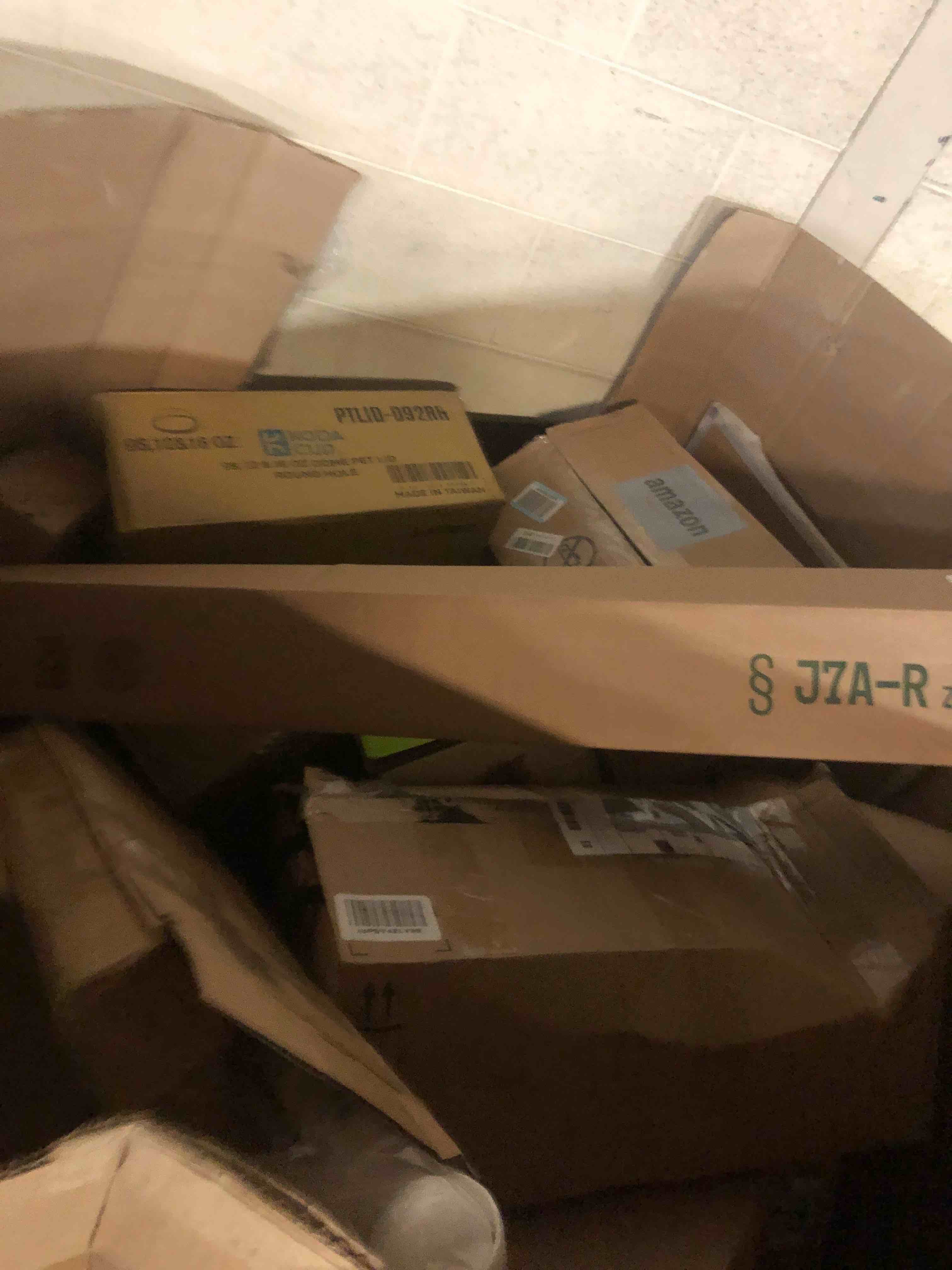 https://s3.amazonaws.com/lotting-images-prod/phillipi/TEA2229994_1757017496596.jpeg