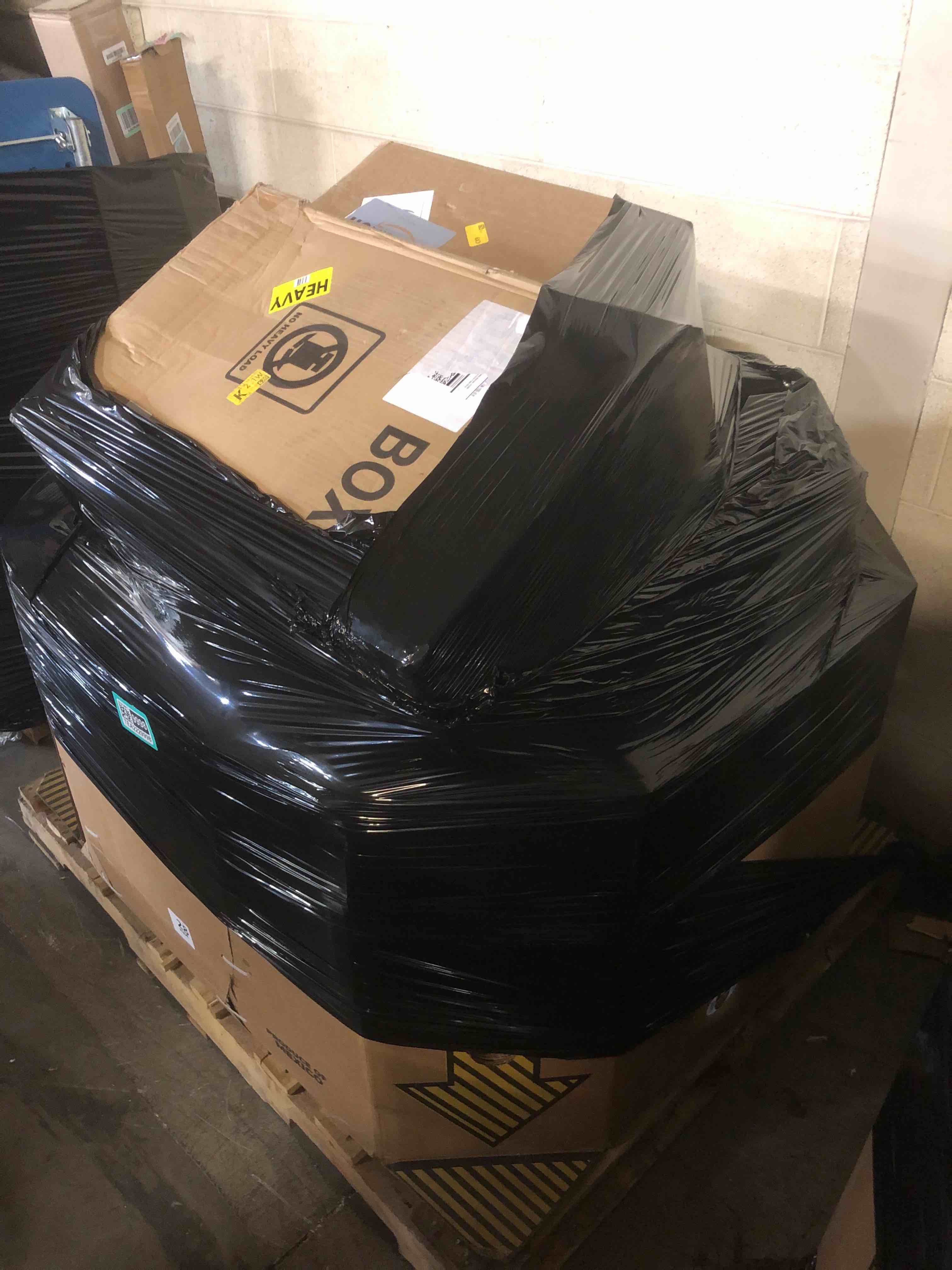 https://s3.amazonaws.com/lotting-images-prod/phillipi/TEA2229998_1757017711526.jpeg