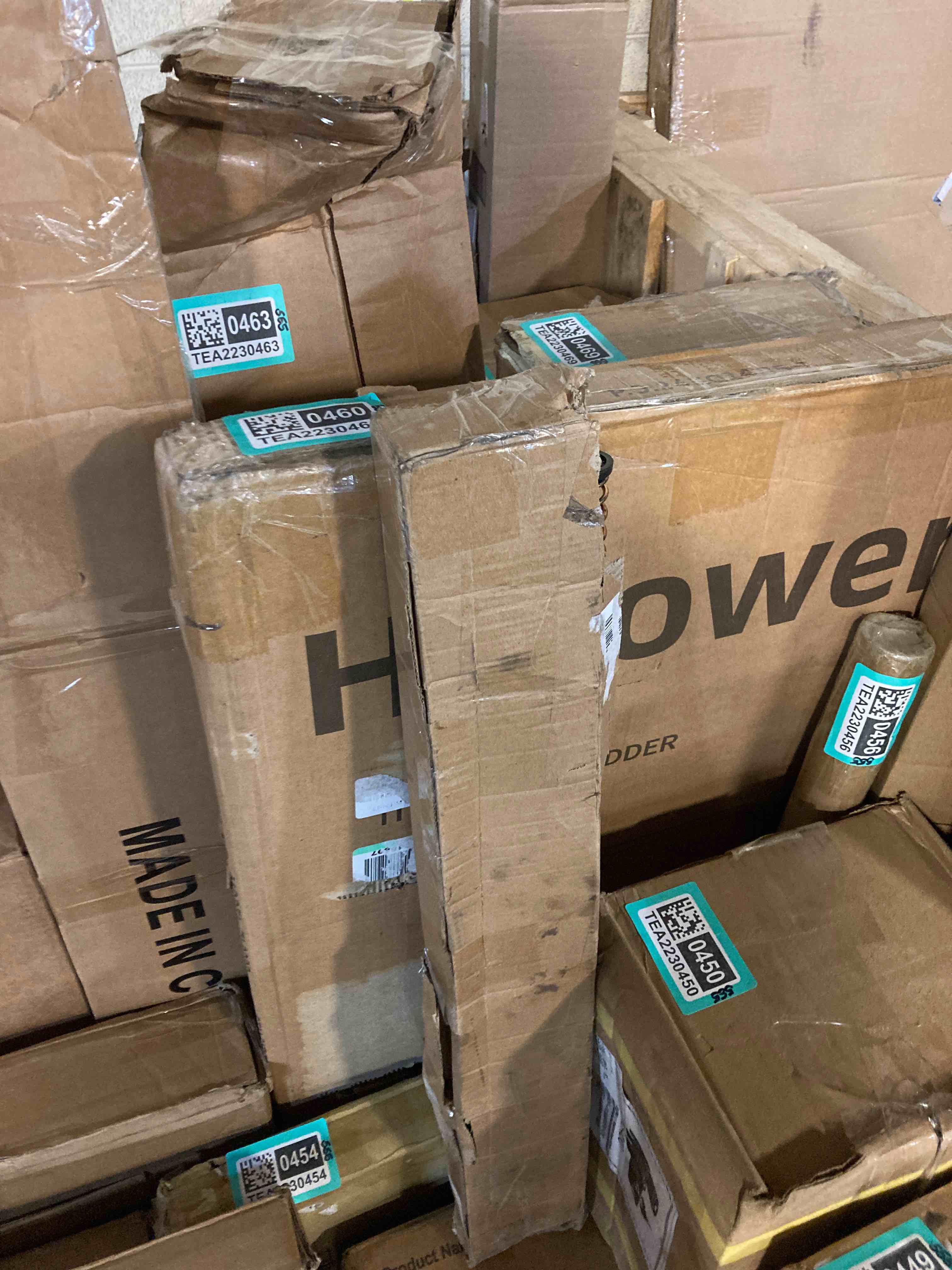 https://s3.amazonaws.com/lotting-images-prod/phillipi/TEA2230447_1744651231068.jpeg