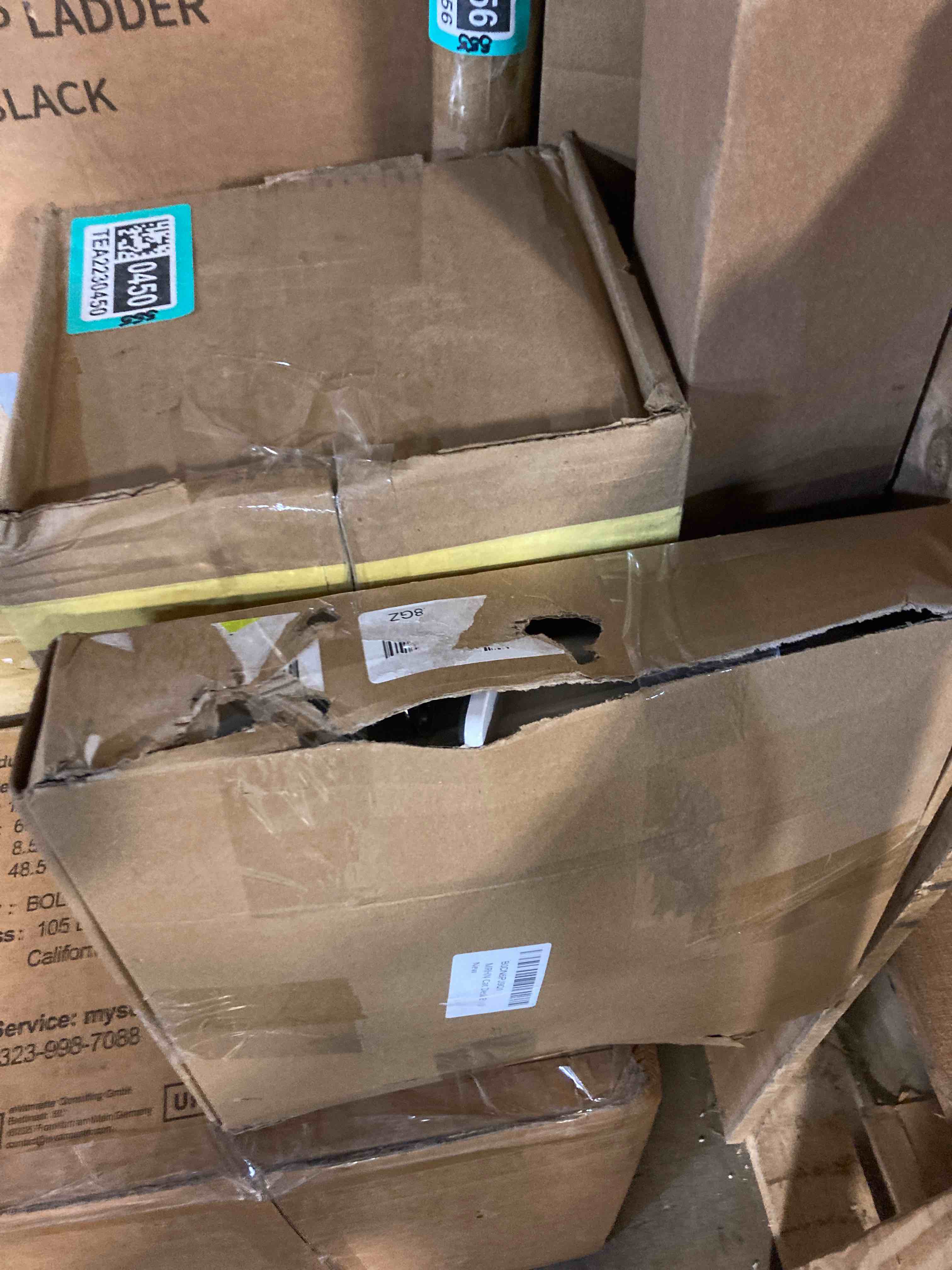 https://s3.amazonaws.com/lotting-images-prod/phillipi/TEA2230449_1744651081269.jpeg