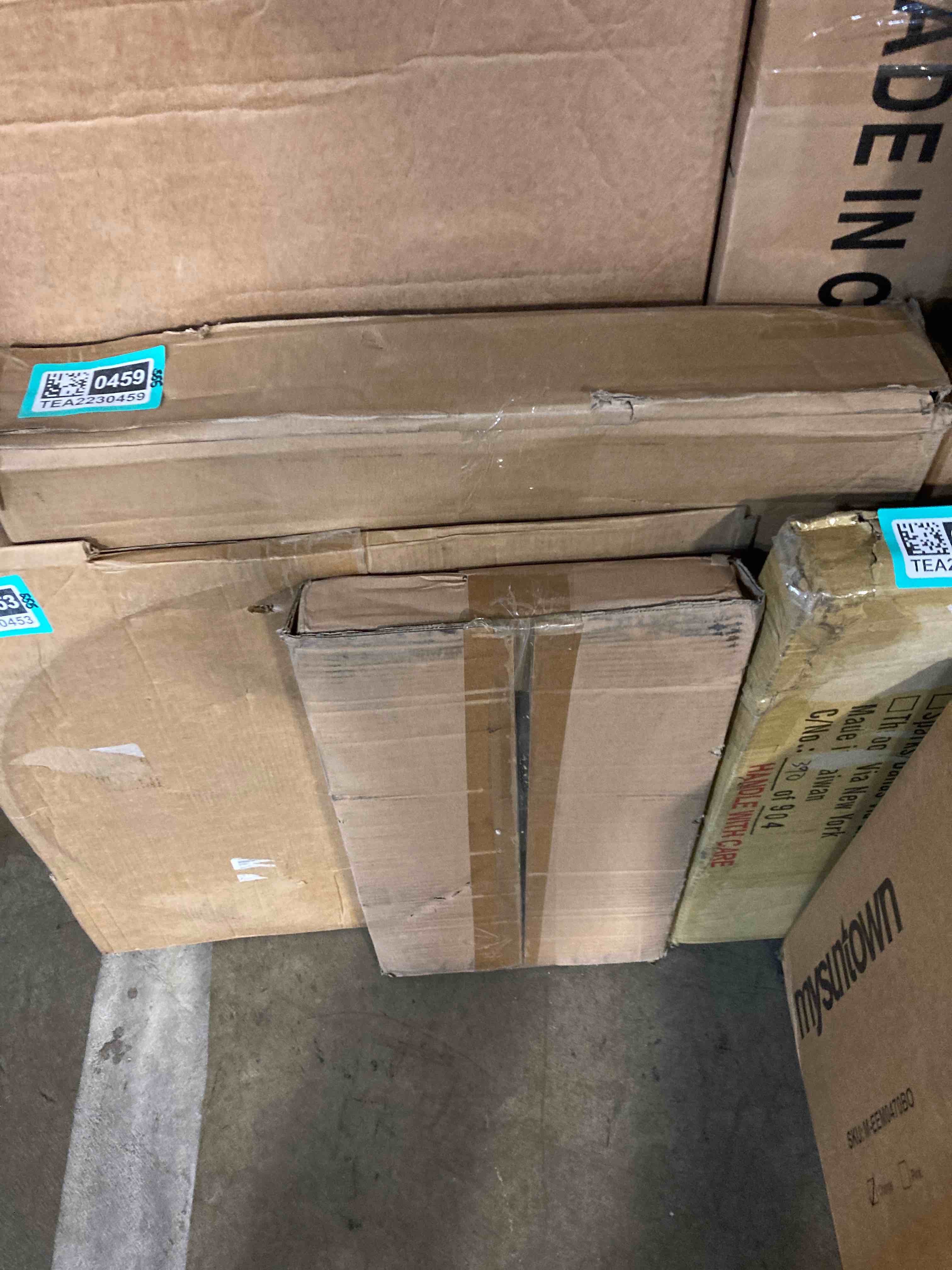 https://s3.amazonaws.com/lotting-images-prod/phillipi/TEA2230451_1744650702655.jpeg