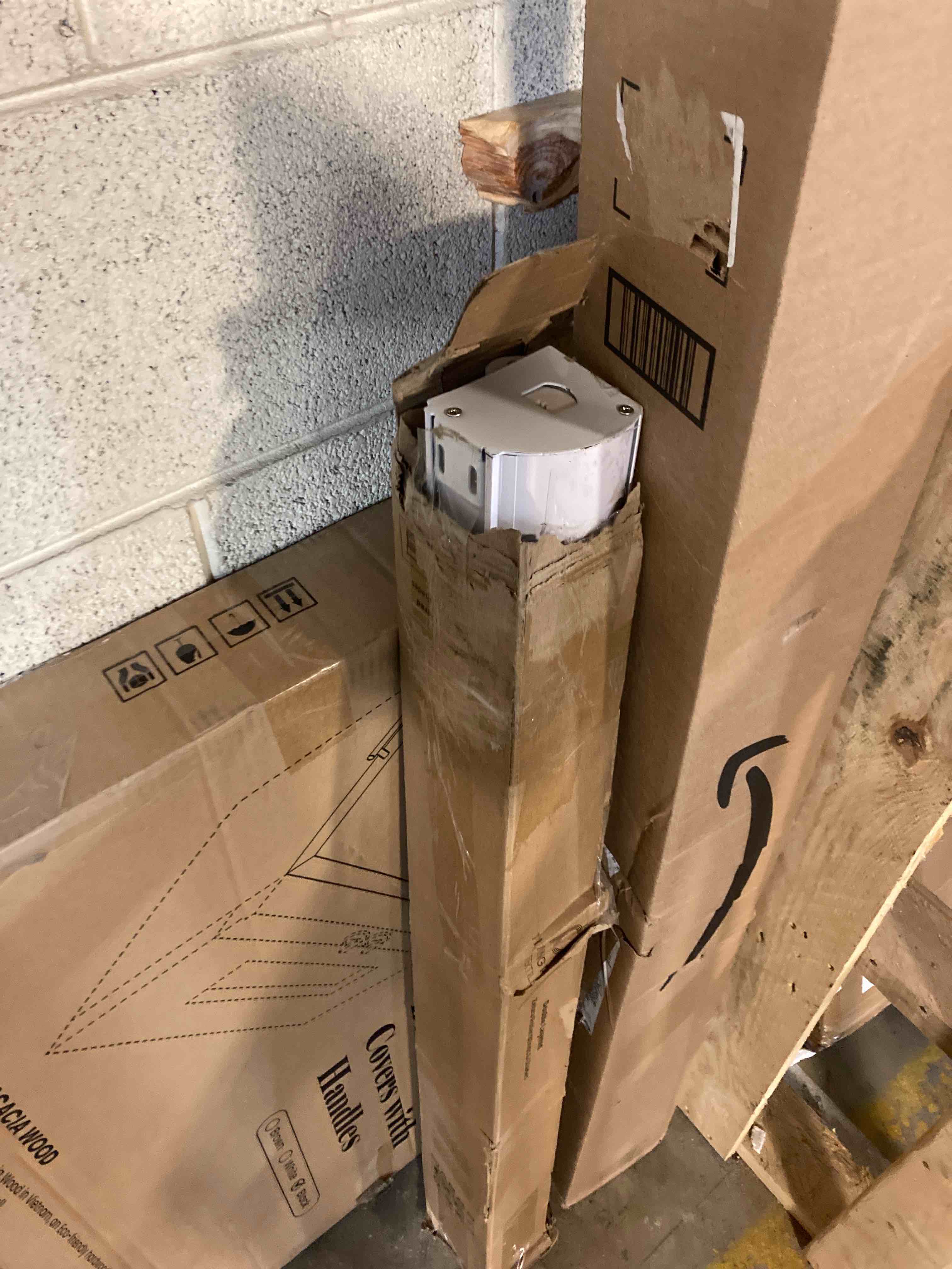 https://s3.amazonaws.com/lotting-images-prod/phillipi/TEA2230479_1744645974472.jpeg