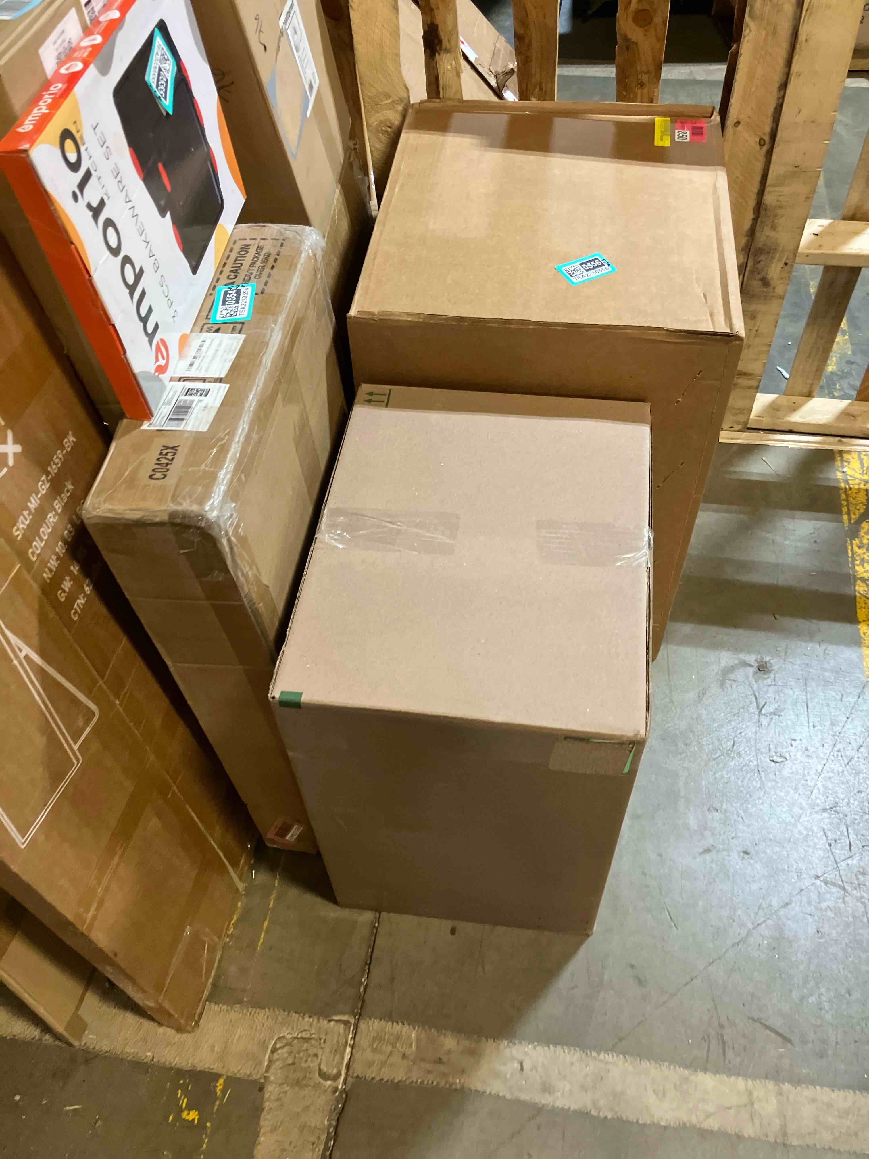 https://s3.amazonaws.com/lotting-images-prod/phillipi/TEA2230557_1744750572403.jpeg