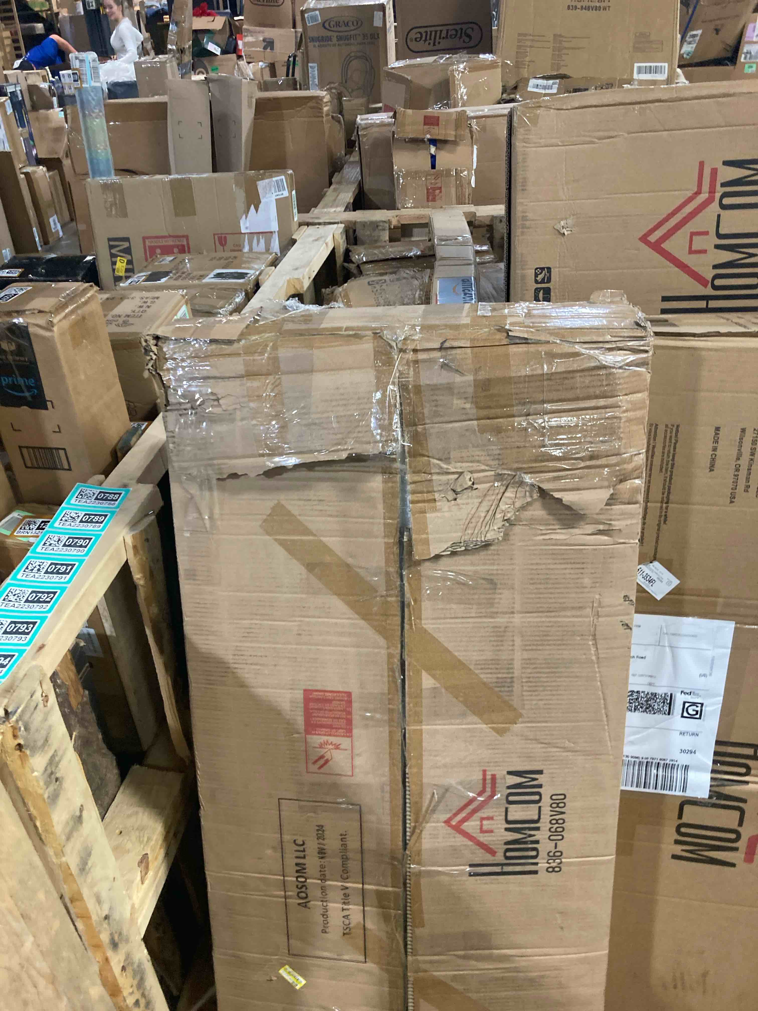https://s3.amazonaws.com/lotting-images-prod/phillipi/TEA2230788_1745423905764.jpeg