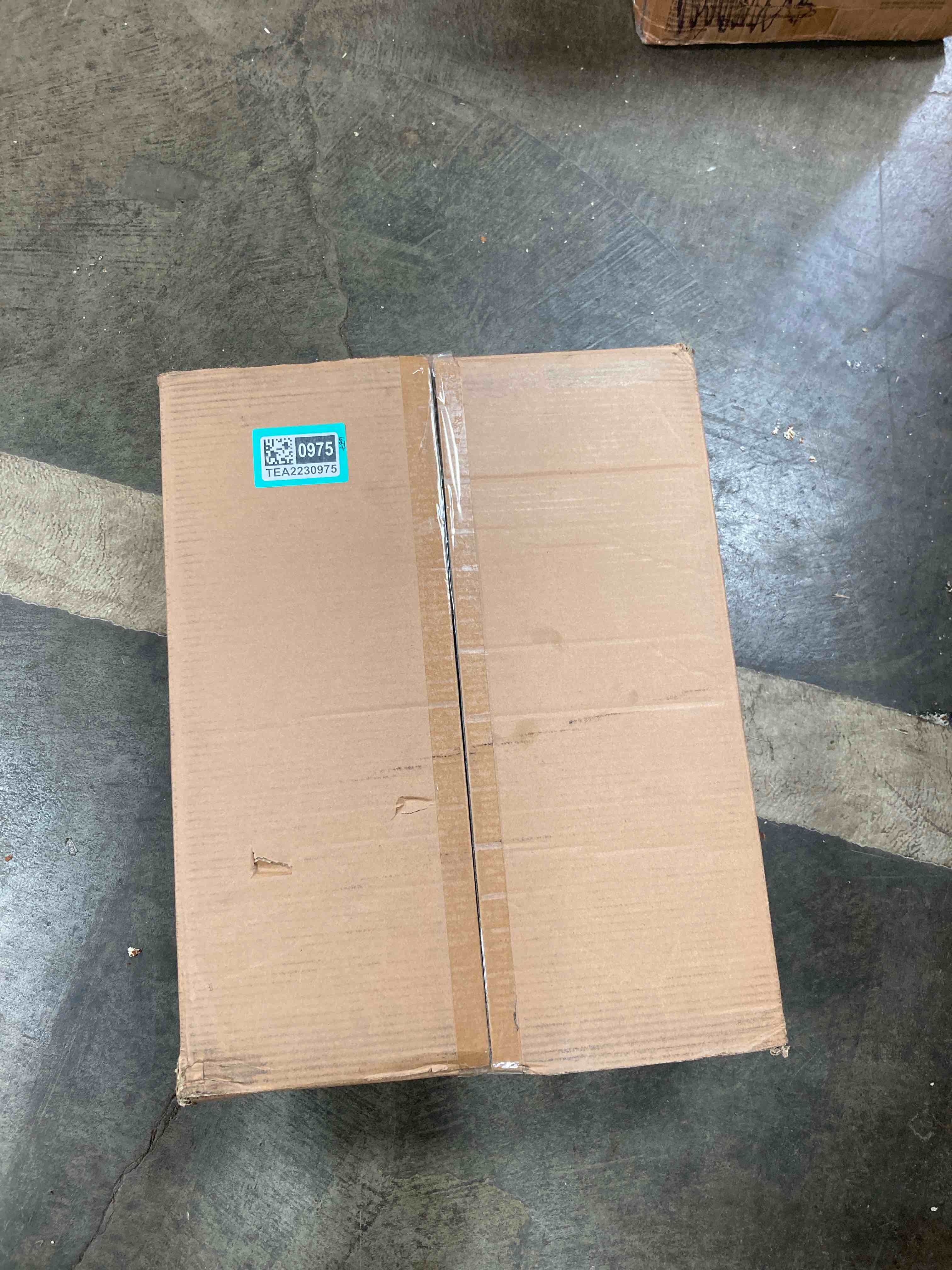 https://s3.amazonaws.com/lotting-images-prod/phillipi/TEA2230975_1745600306139.jpeg