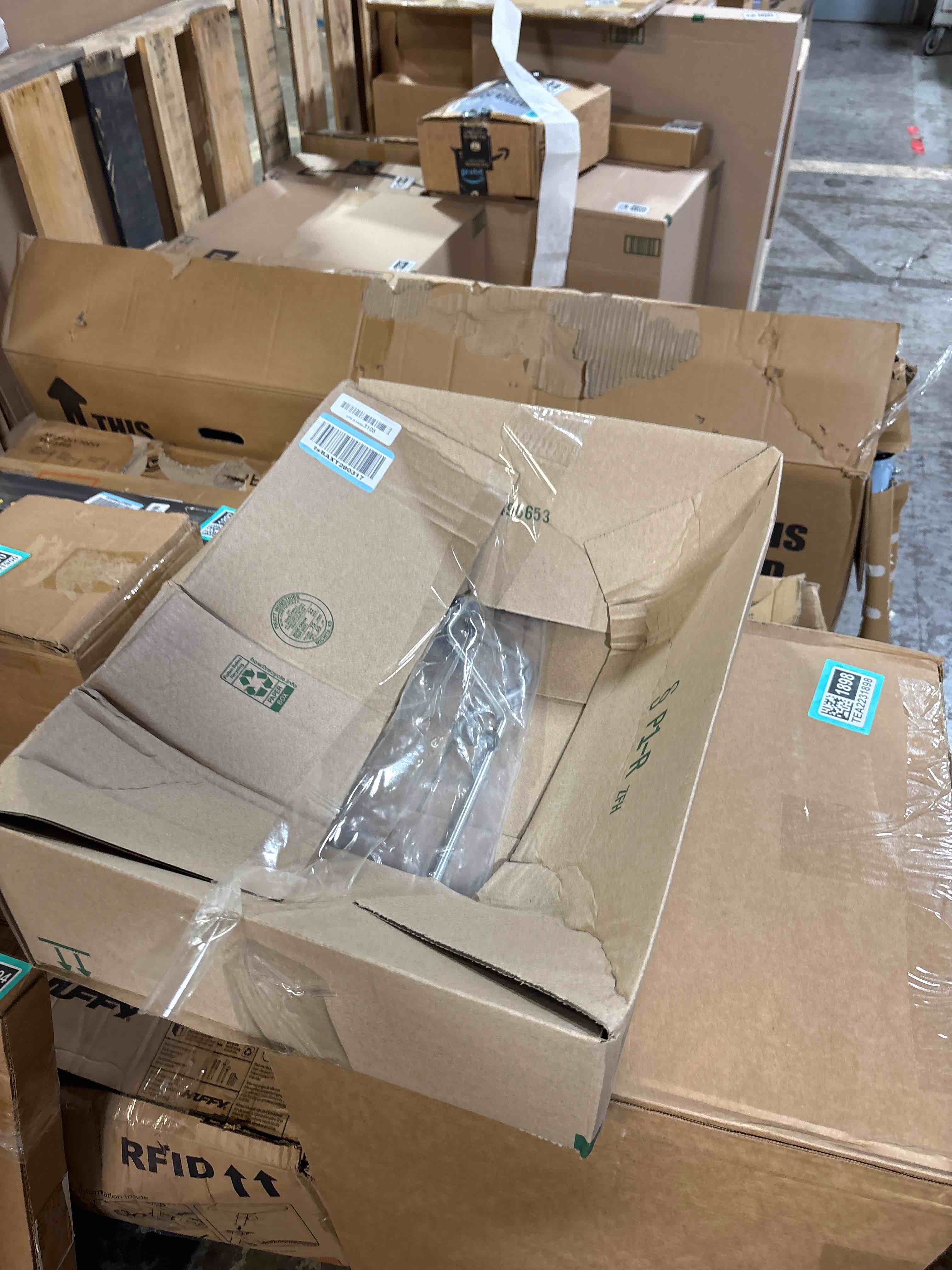 https://s3.amazonaws.com/lotting-images-prod/phillipi/TEA2231901_1751384797732.jpeg