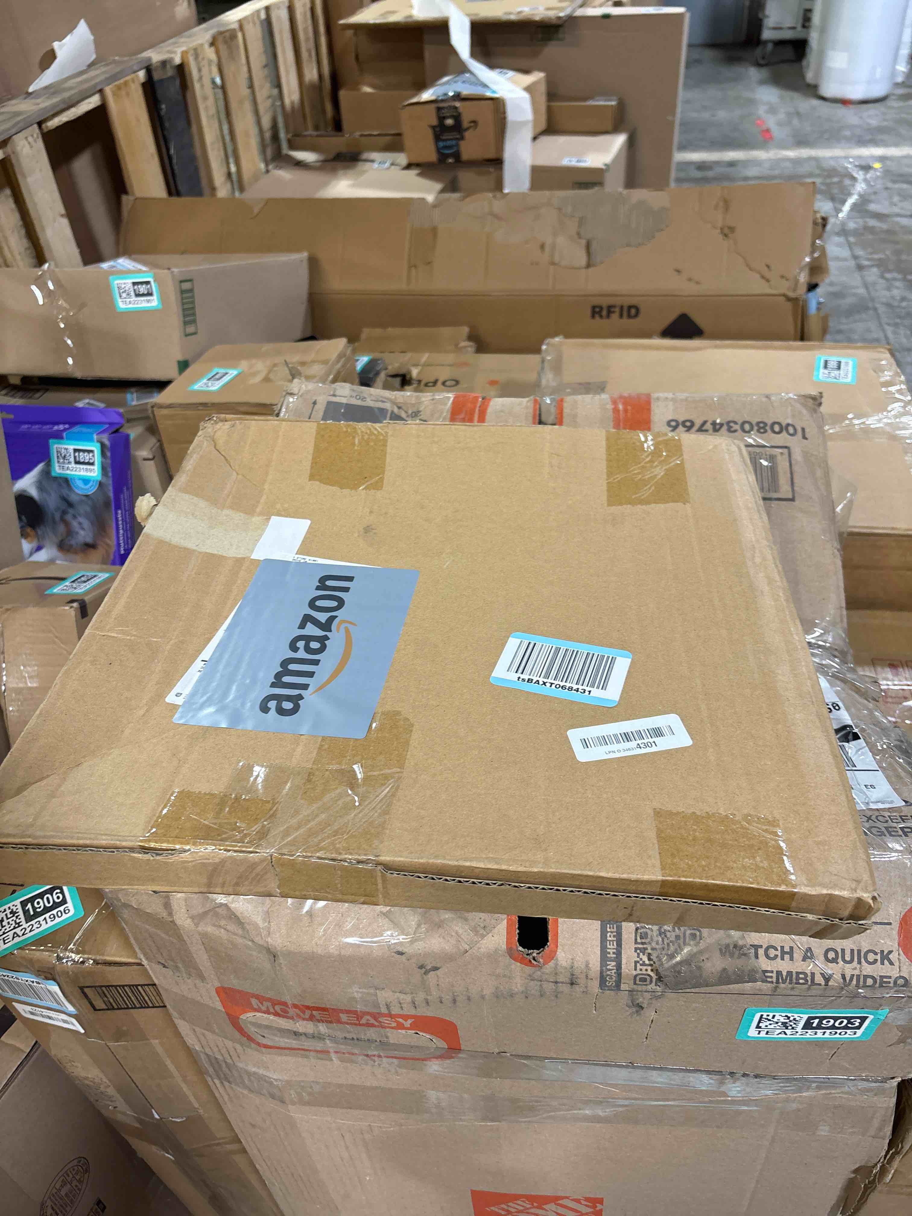 https://s3.amazonaws.com/lotting-images-prod/phillipi/TEA2231910_1751385488877.jpeg