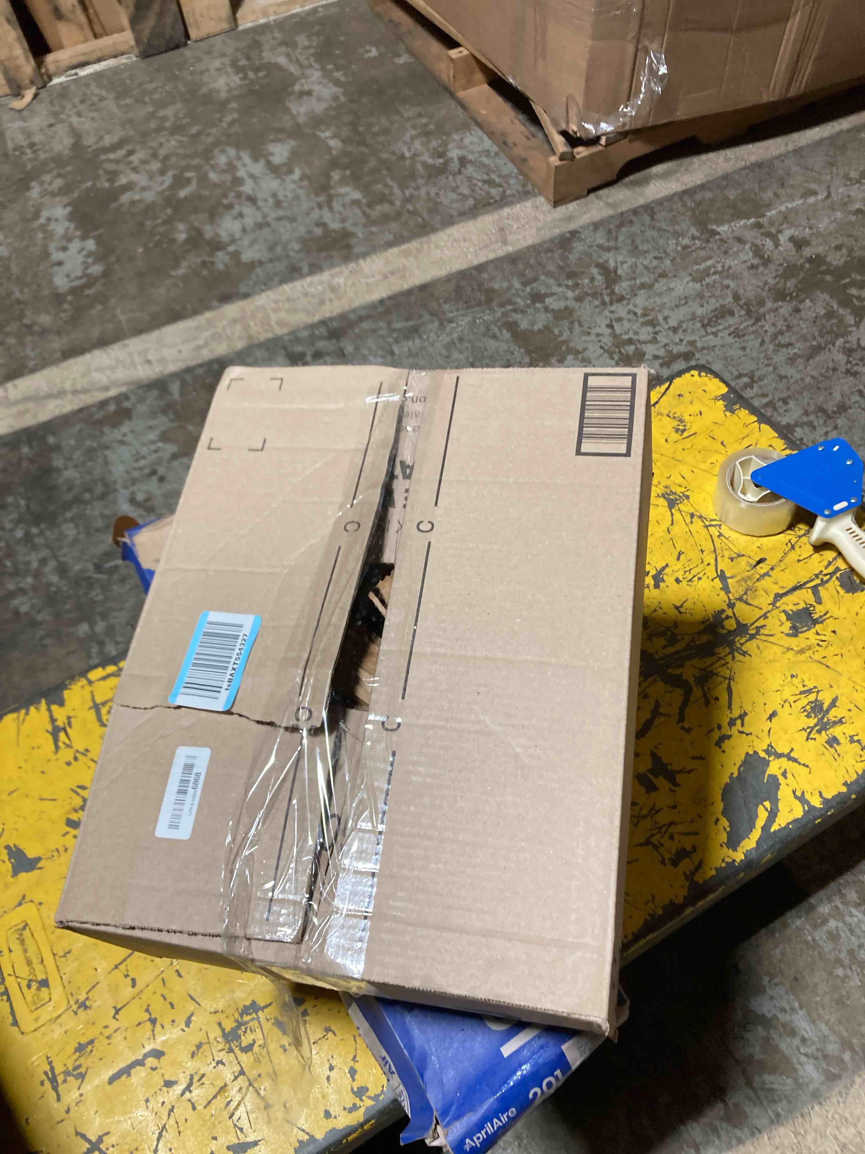 https://s3.amazonaws.com/lotting-images-prod/phillipi/TEA2231962_1751464411035.jpeg