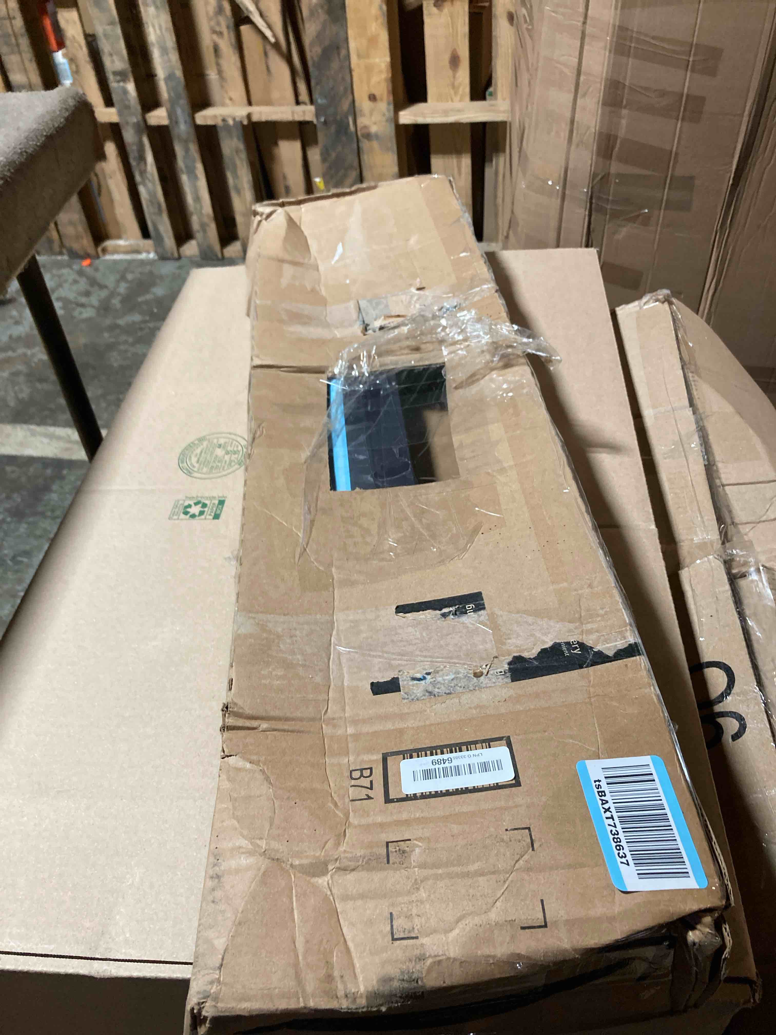 https://s3.amazonaws.com/lotting-images-prod/phillipi/TEA2231971_1751466049577.jpeg
