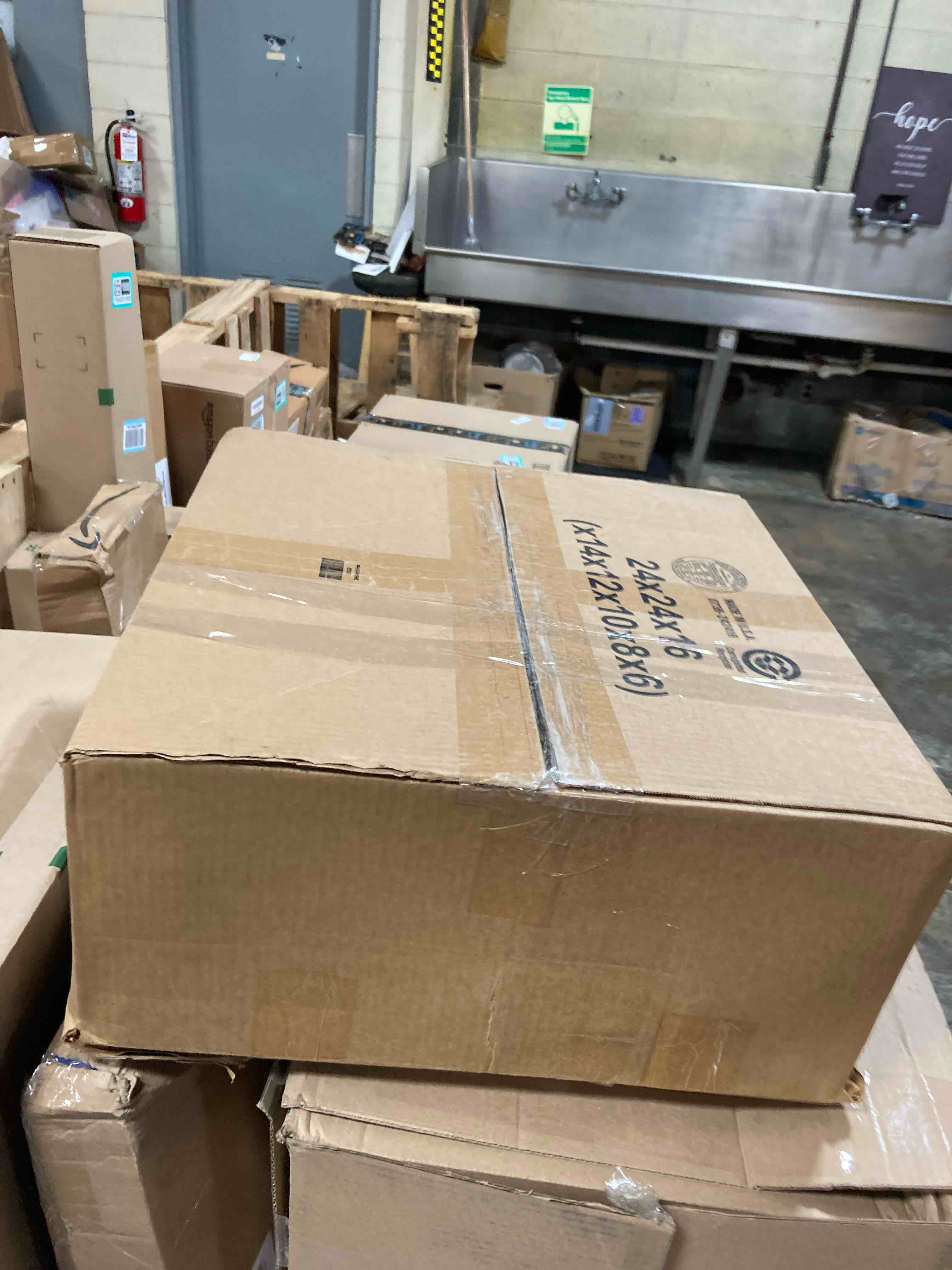 https://s3.amazonaws.com/lotting-images-prod/phillipi/TEA2231992_1751470157314.jpeg