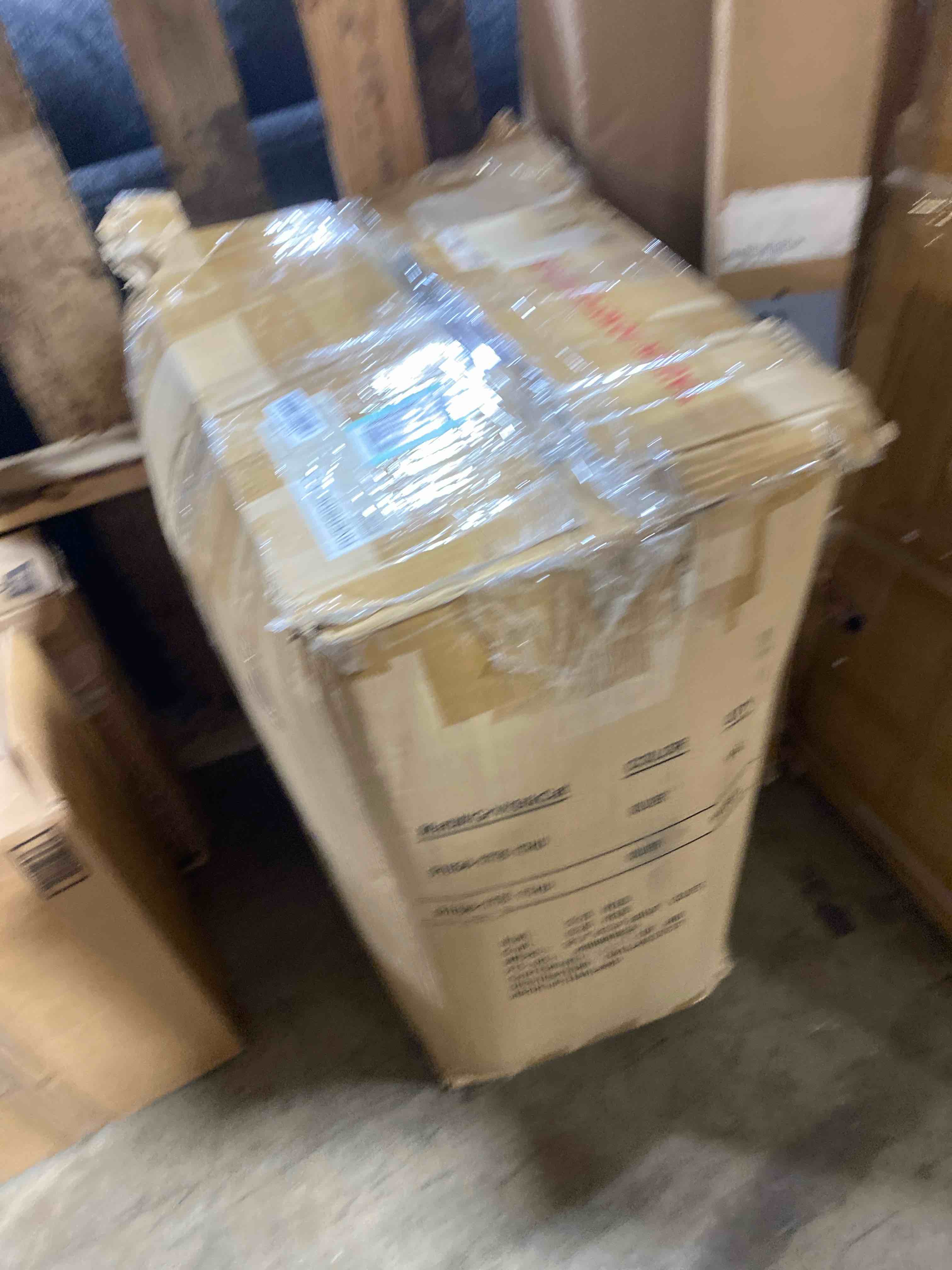 https://s3.amazonaws.com/lotting-images-prod/phillipi/TEA2232046_1752088017300.jpeg