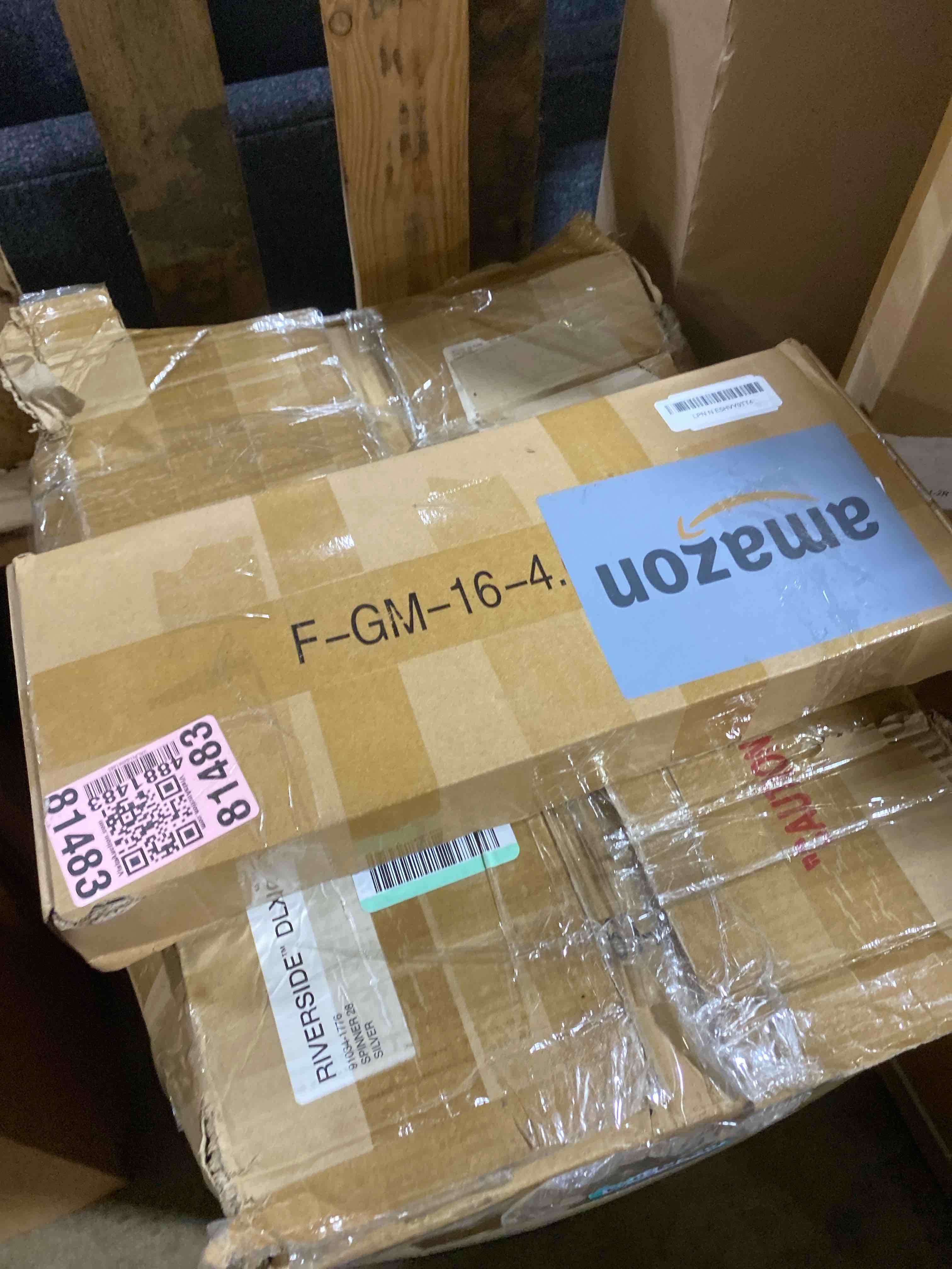 https://s3.amazonaws.com/lotting-images-prod/phillipi/TEA2232047_1752088149068.jpeg