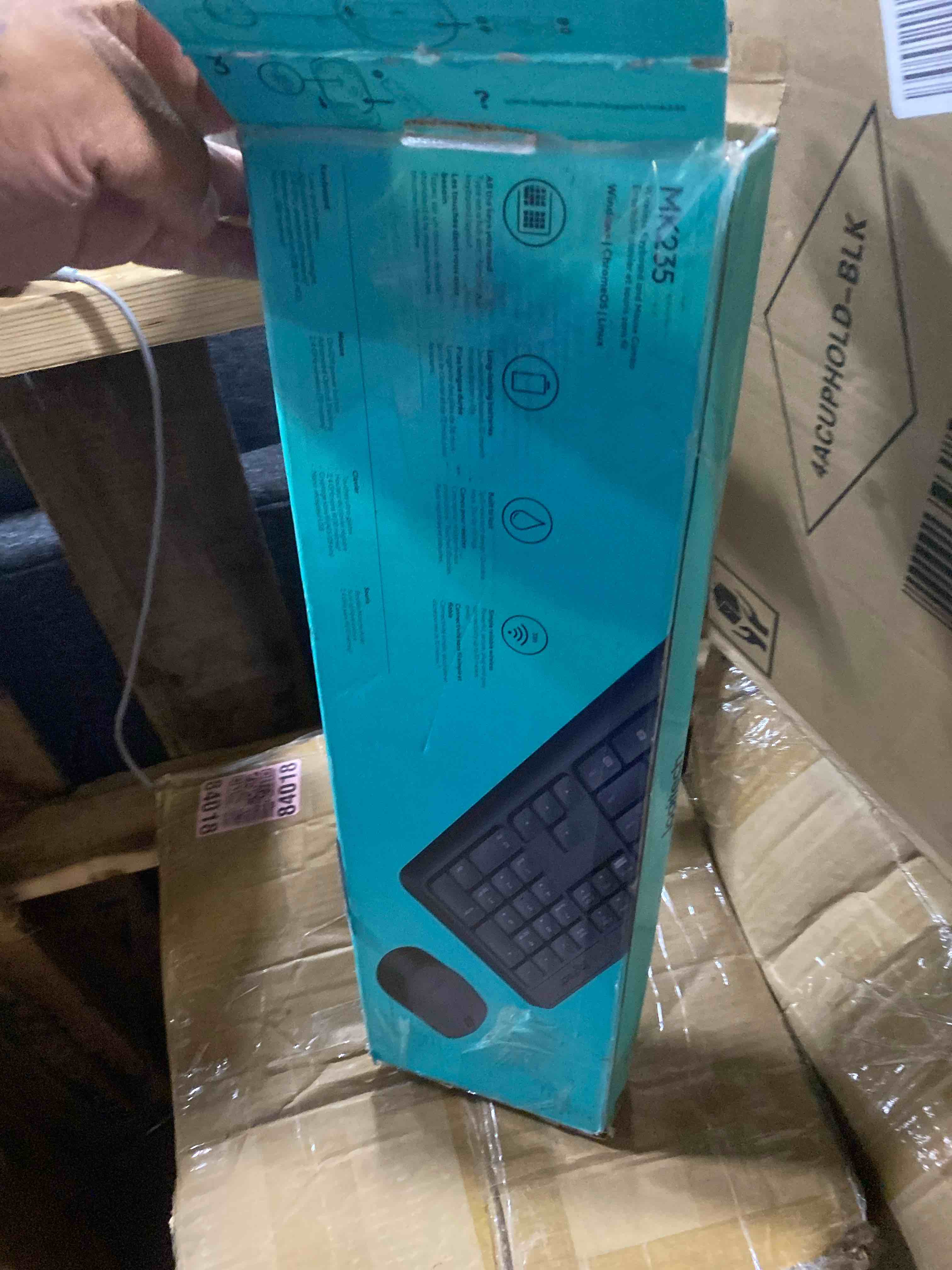 https://s3.amazonaws.com/lotting-images-prod/phillipi/TEA2232058_1752089573499.jpeg