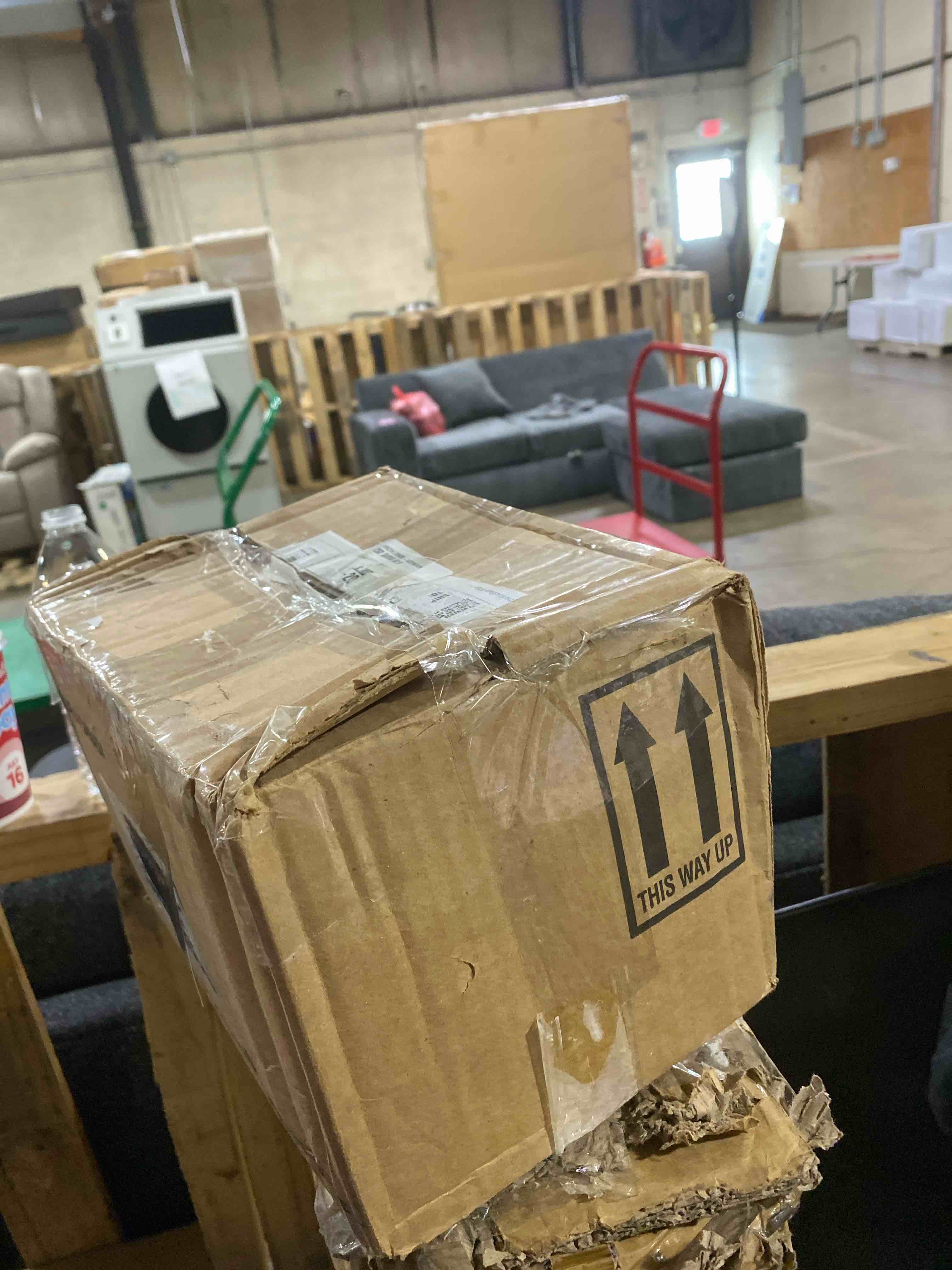 https://s3.amazonaws.com/lotting-images-prod/phillipi/TEA2232066_1752091427268.jpeg