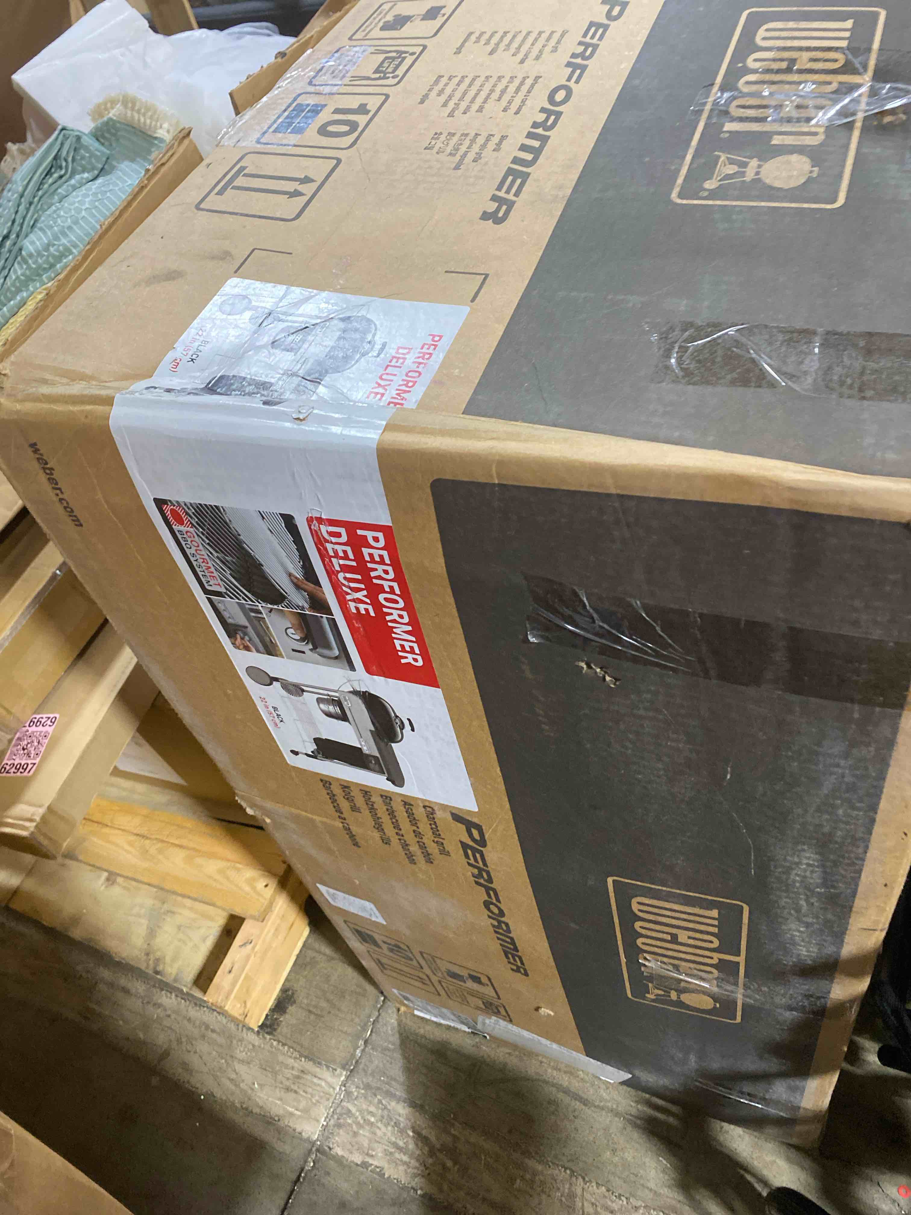 https://s3.amazonaws.com/lotting-images-prod/phillipi/TEA2232069_1752092126809.jpeg