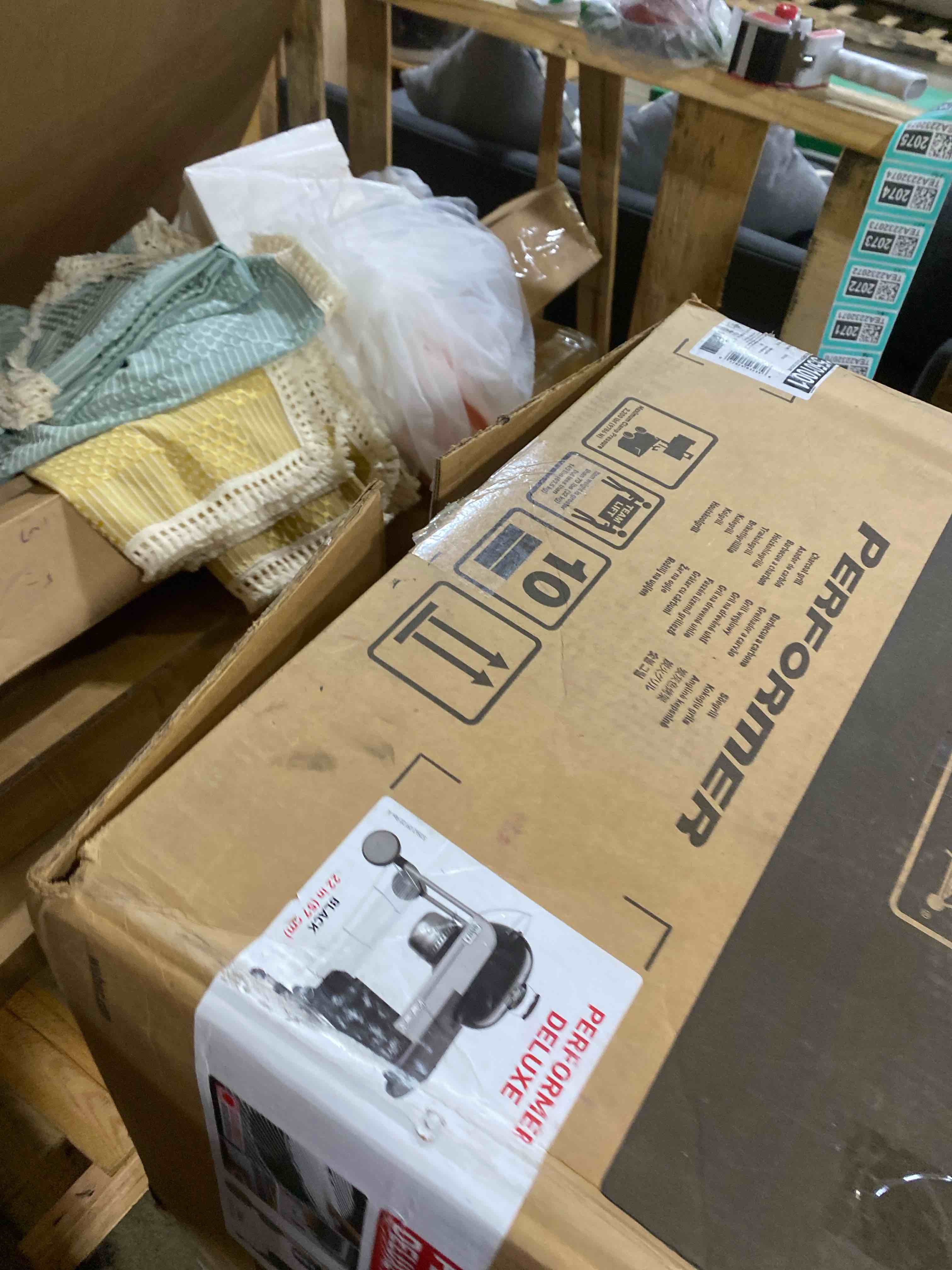https://s3.amazonaws.com/lotting-images-prod/phillipi/TEA2232069_1752092129326.jpeg
