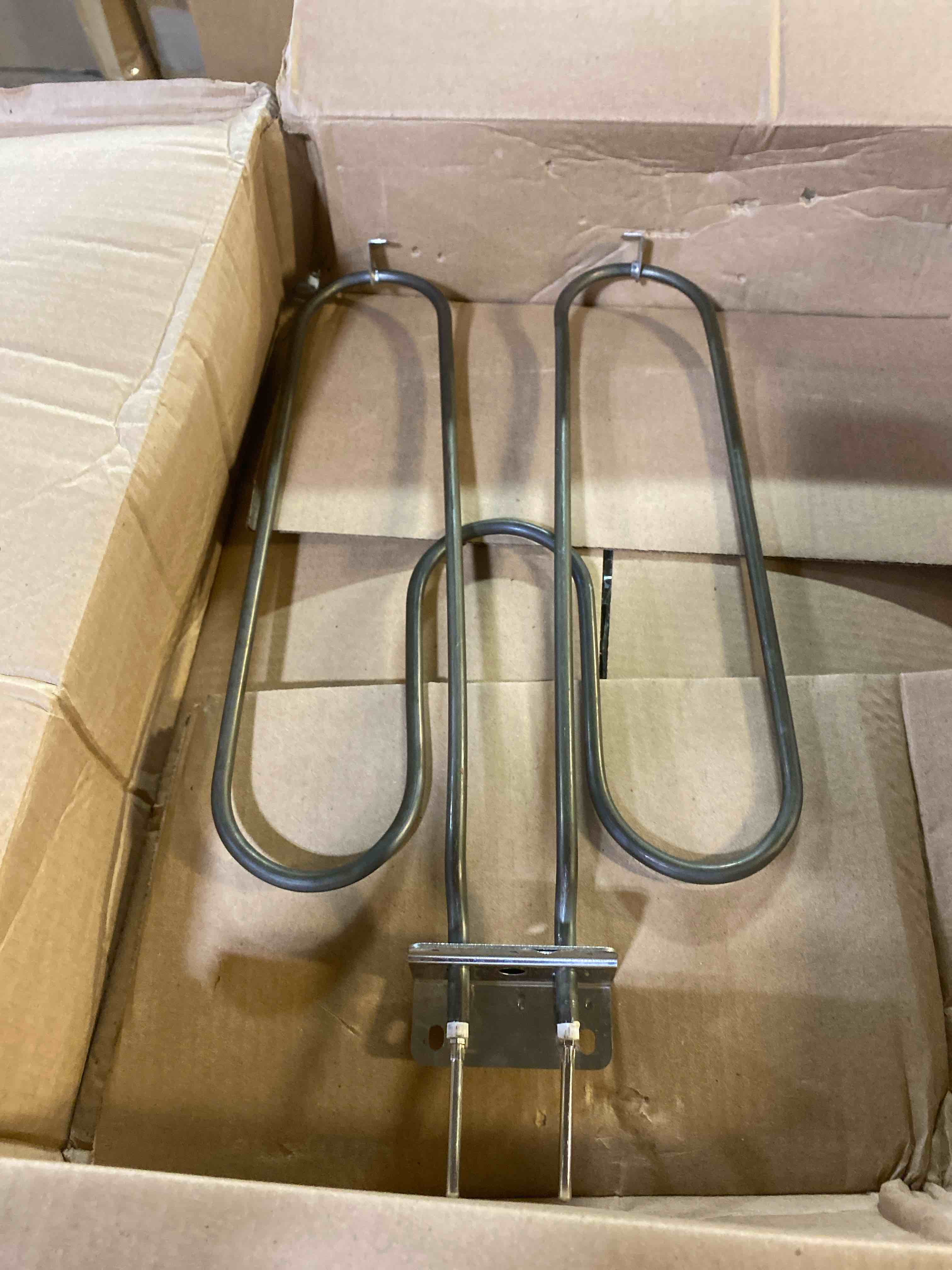 https://s3.amazonaws.com/lotting-images-prod/phillipi/TEA2232141_1752175366916.jpeg