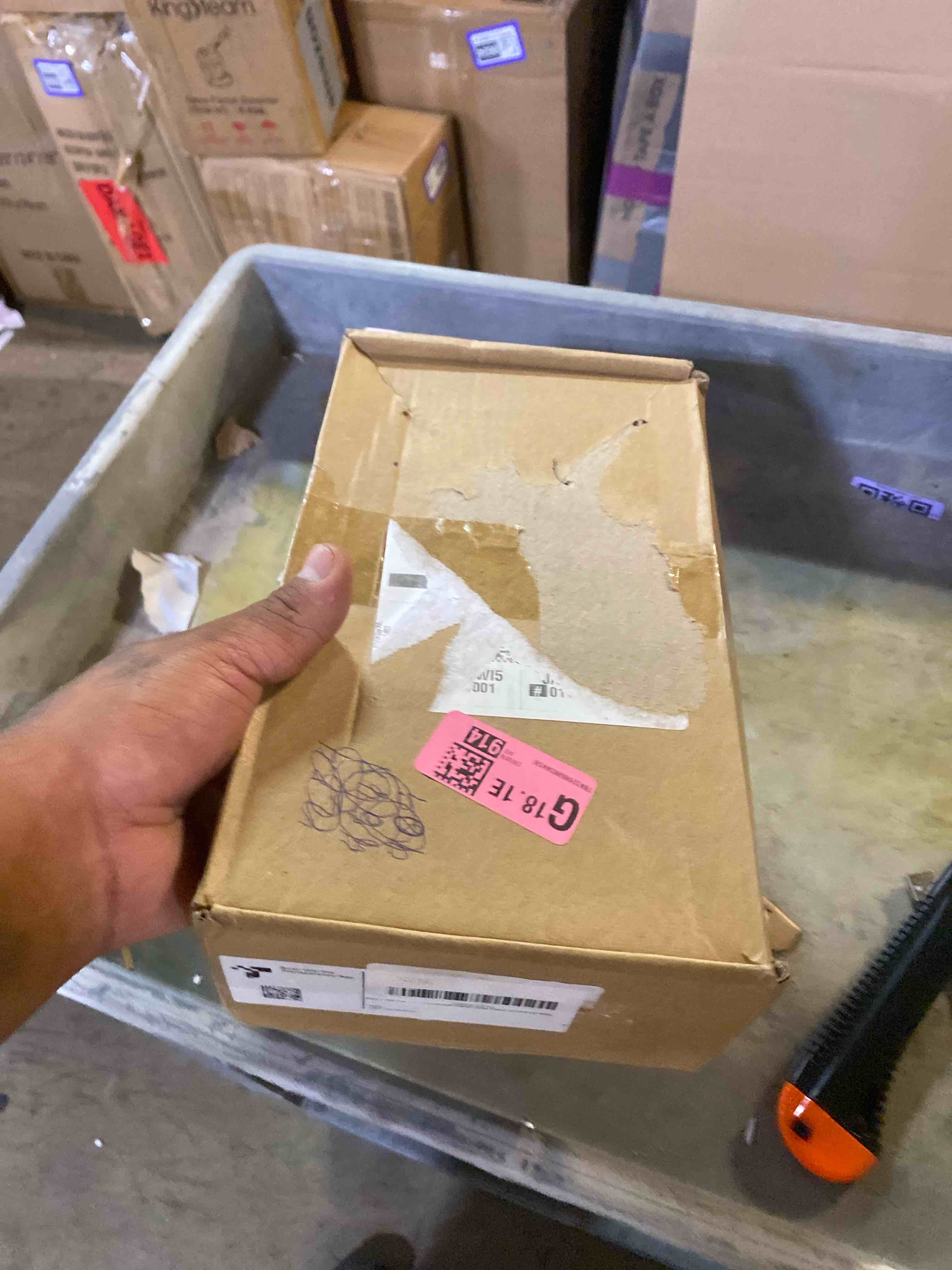 https://s3.amazonaws.com/lotting-images-prod/phillipi/TEA2232165_1752178655071.jpeg