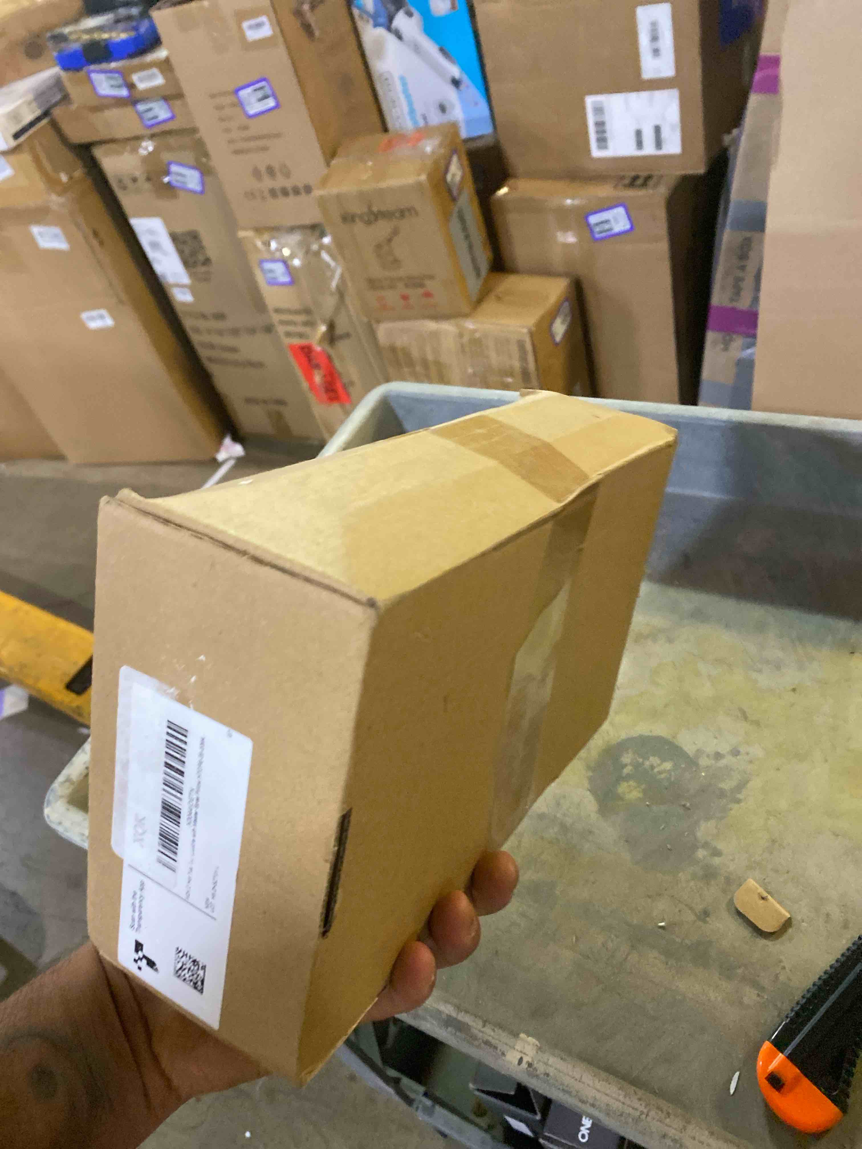 https://s3.amazonaws.com/lotting-images-prod/phillipi/TEA2232165_1752178656242.jpeg