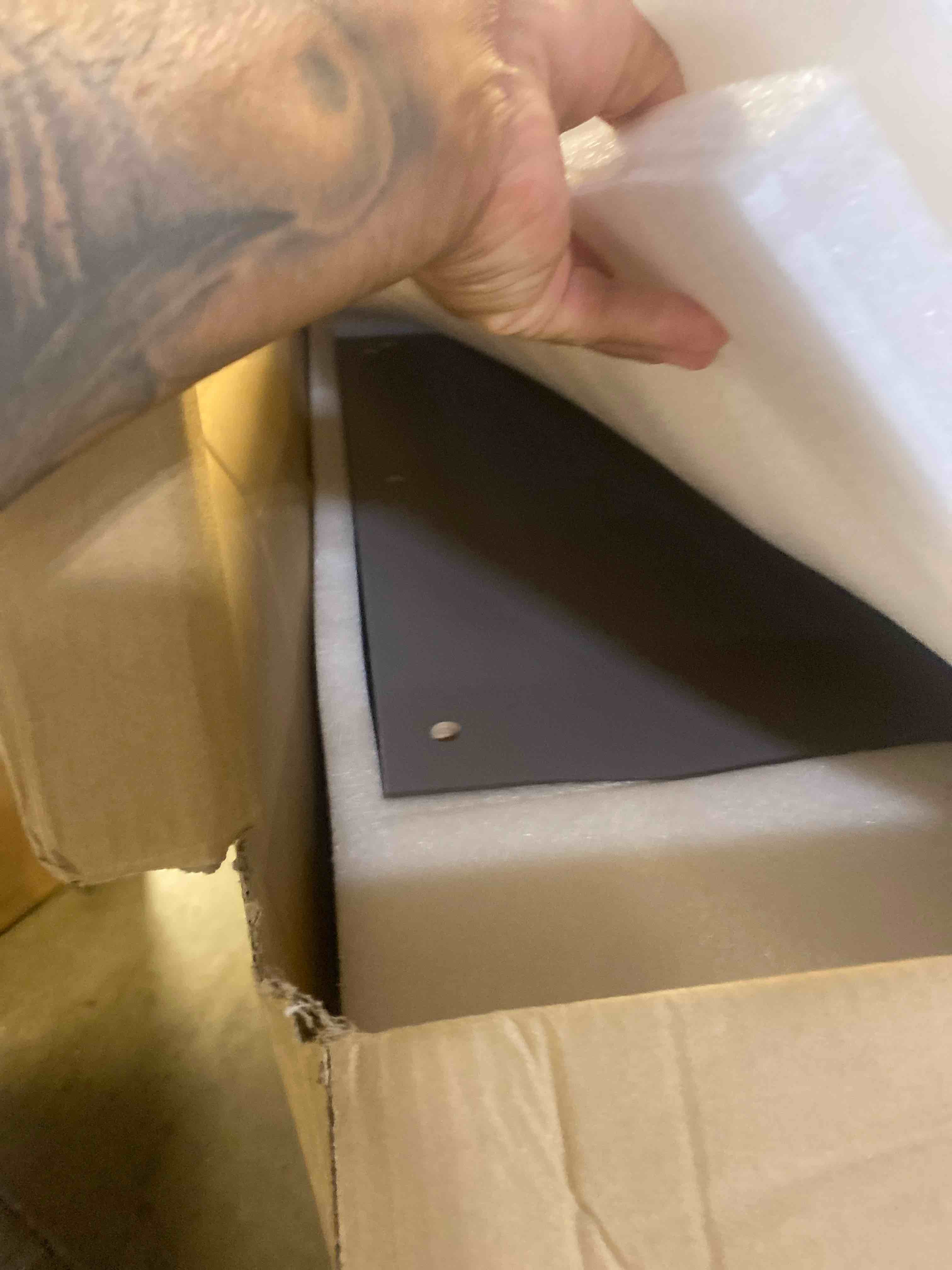 https://s3.amazonaws.com/lotting-images-prod/phillipi/TEA2232201_1752241980143.jpeg
