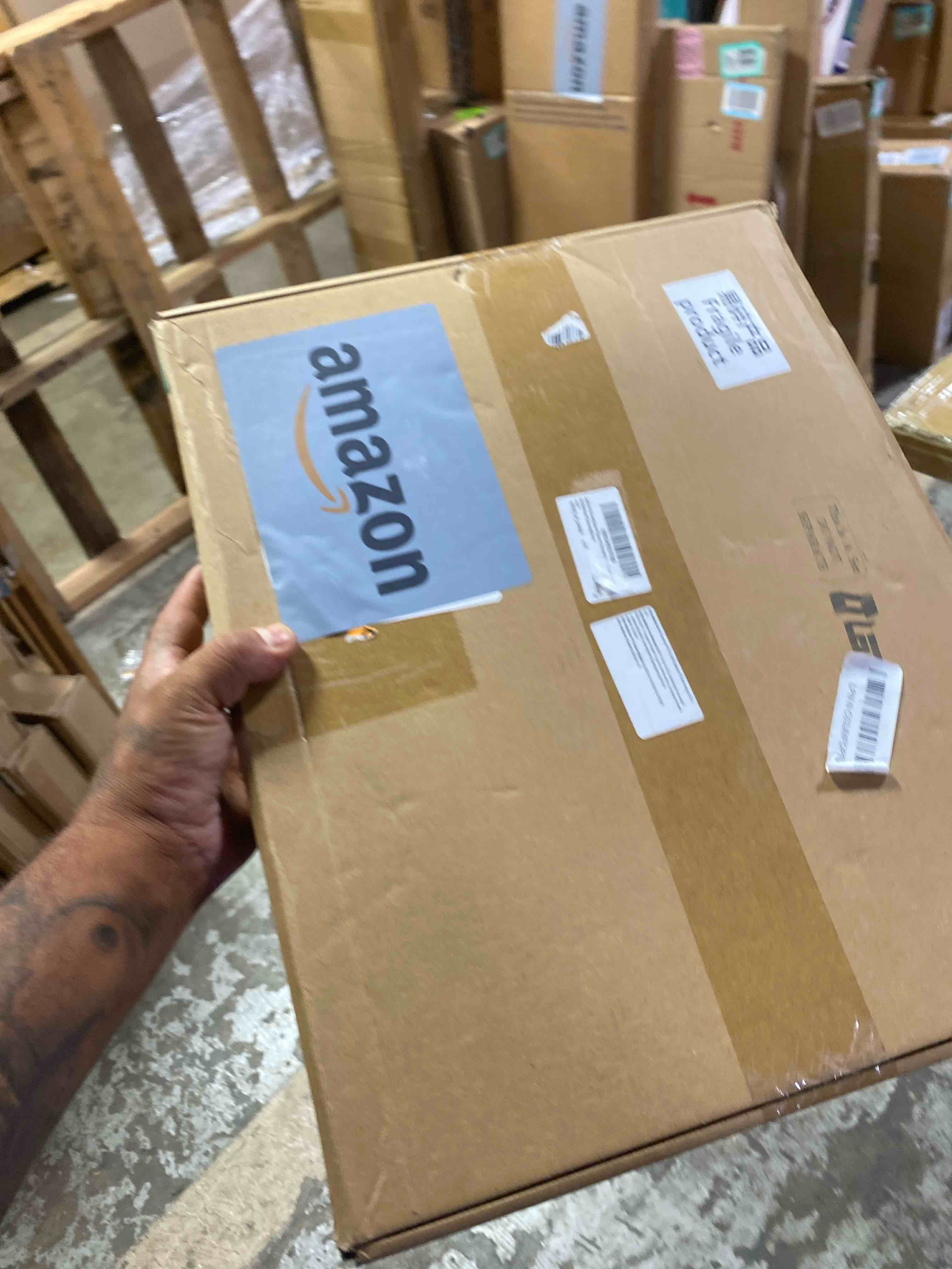 https://s3.amazonaws.com/lotting-images-prod/phillipi/TEA2232262_1752518788629.jpeg