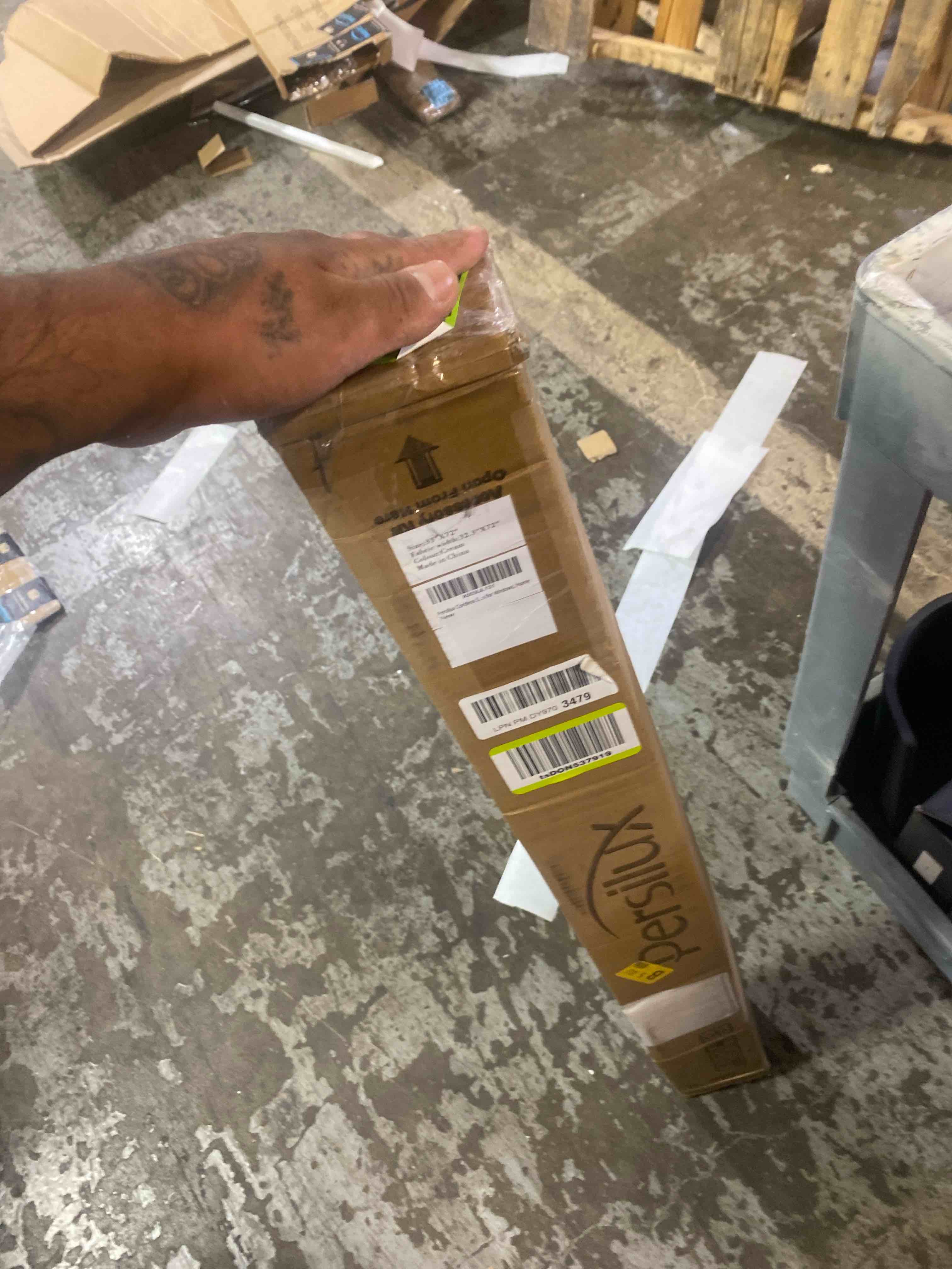 https://s3.amazonaws.com/lotting-images-prod/phillipi/TEA2232324_1752597486134.jpeg